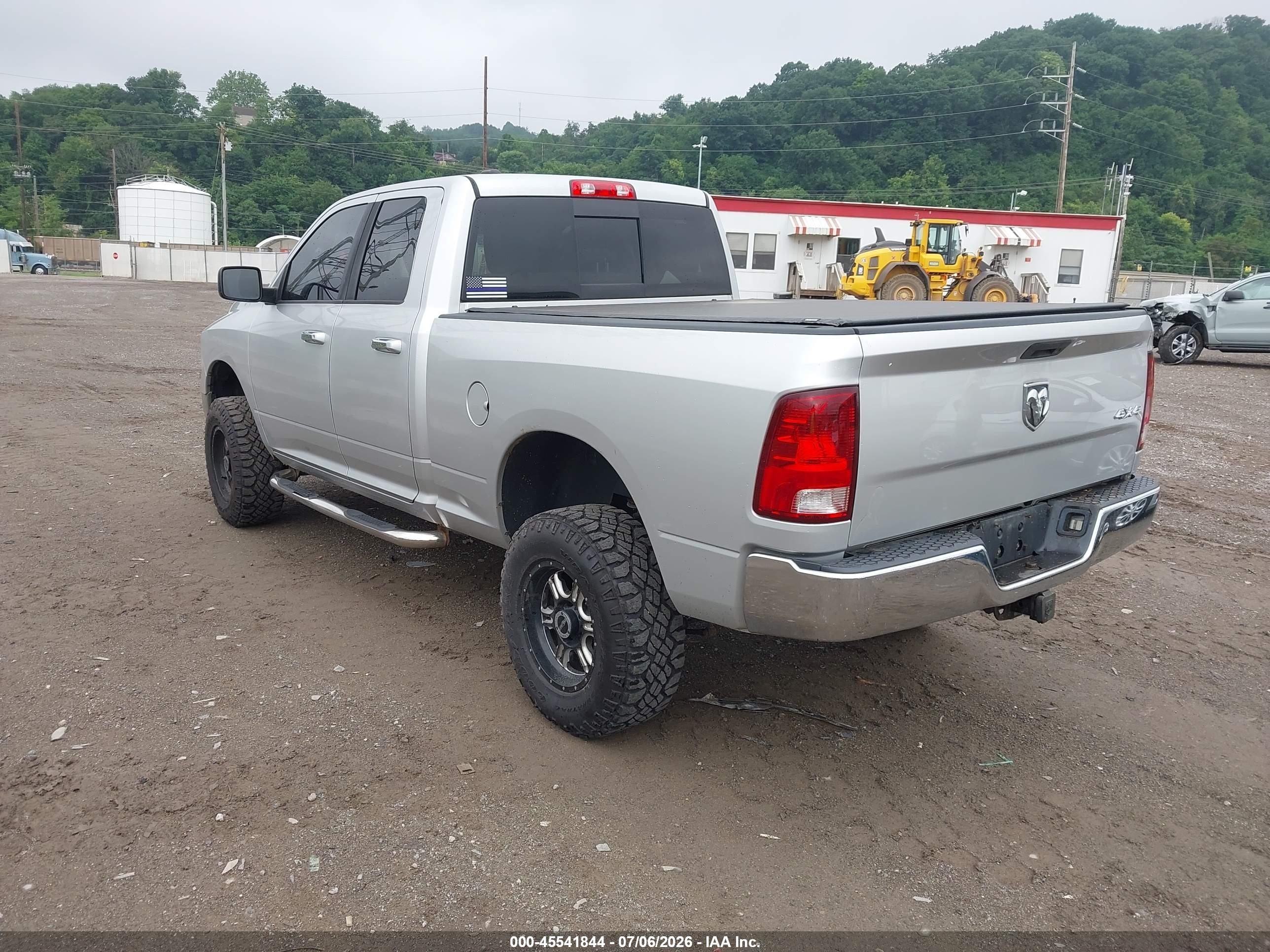 2013 Ram 1500 Slt Серебряный vin: 1C6RR7GP2DS634386