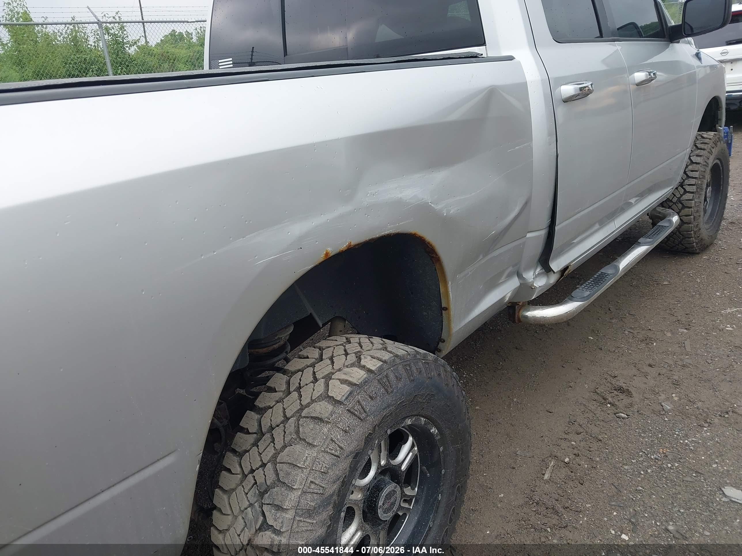 2013 Ram 1500 Slt Серебряный vin: 1C6RR7GP2DS634386