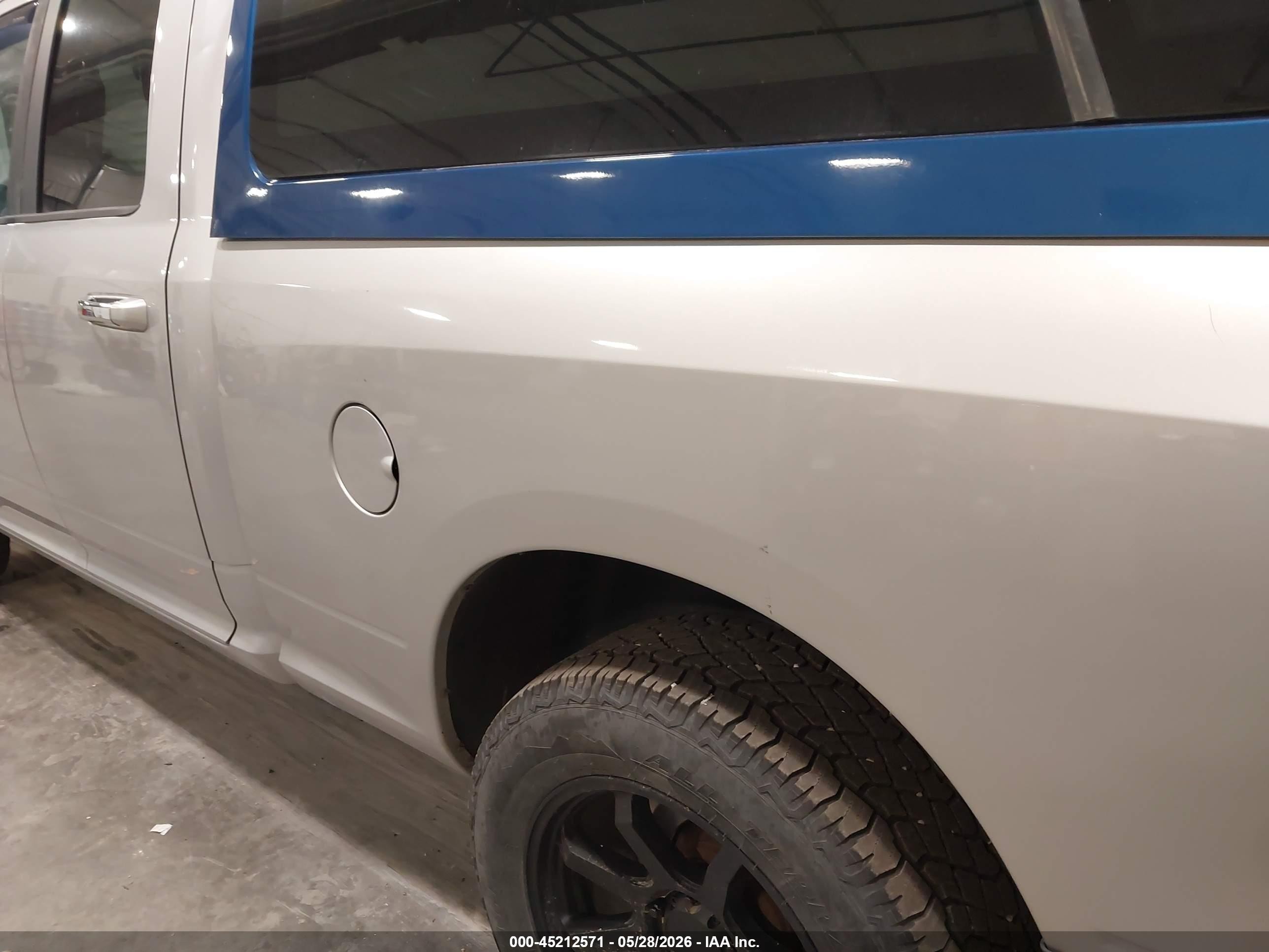 2014 Ram 1500 Big Horn Silver vin: 1C6RR7GT0ES325174