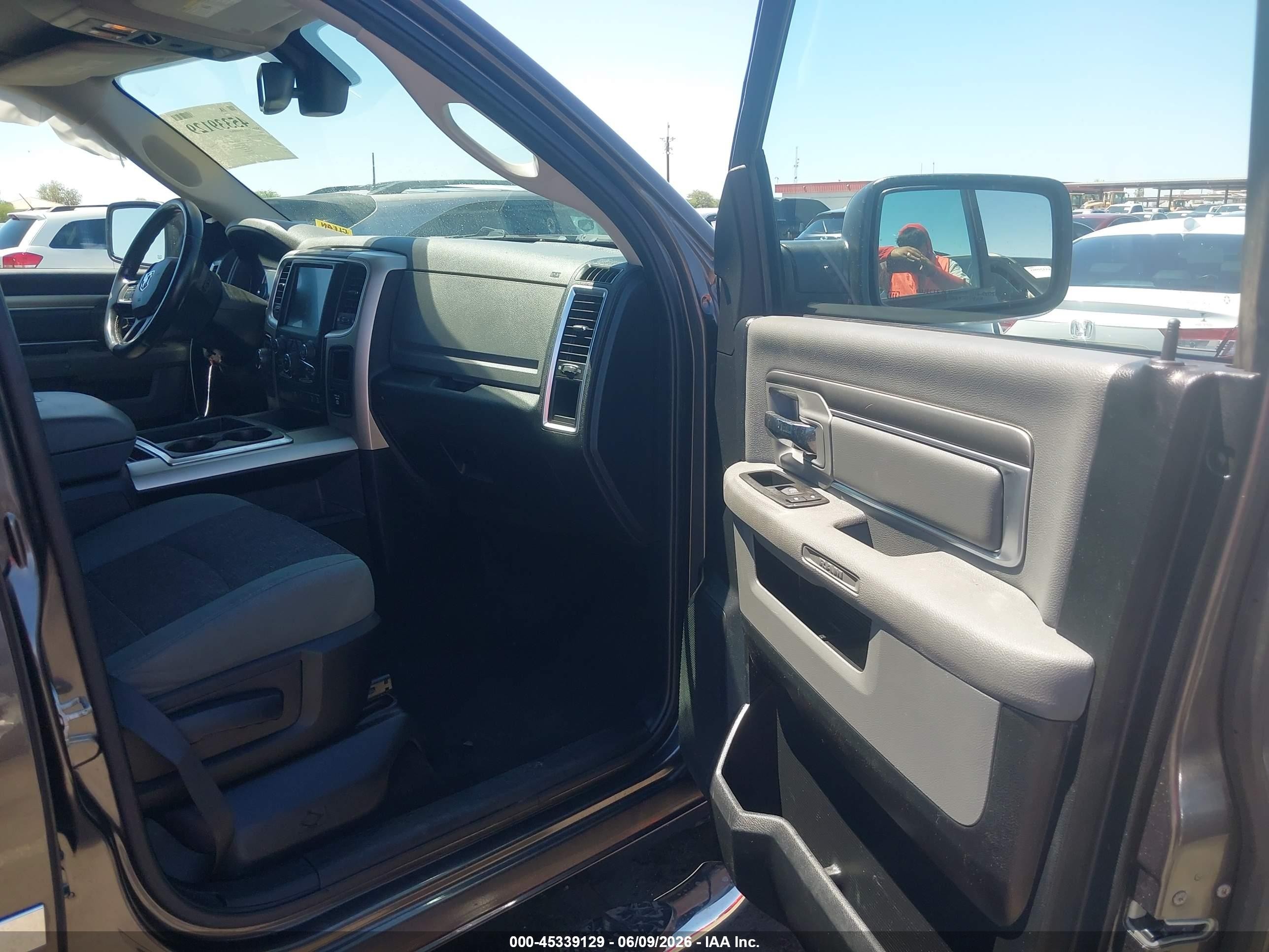 2014 Ram 1500 Big Horn Gray vin: 1C6RR7GT0ES393314