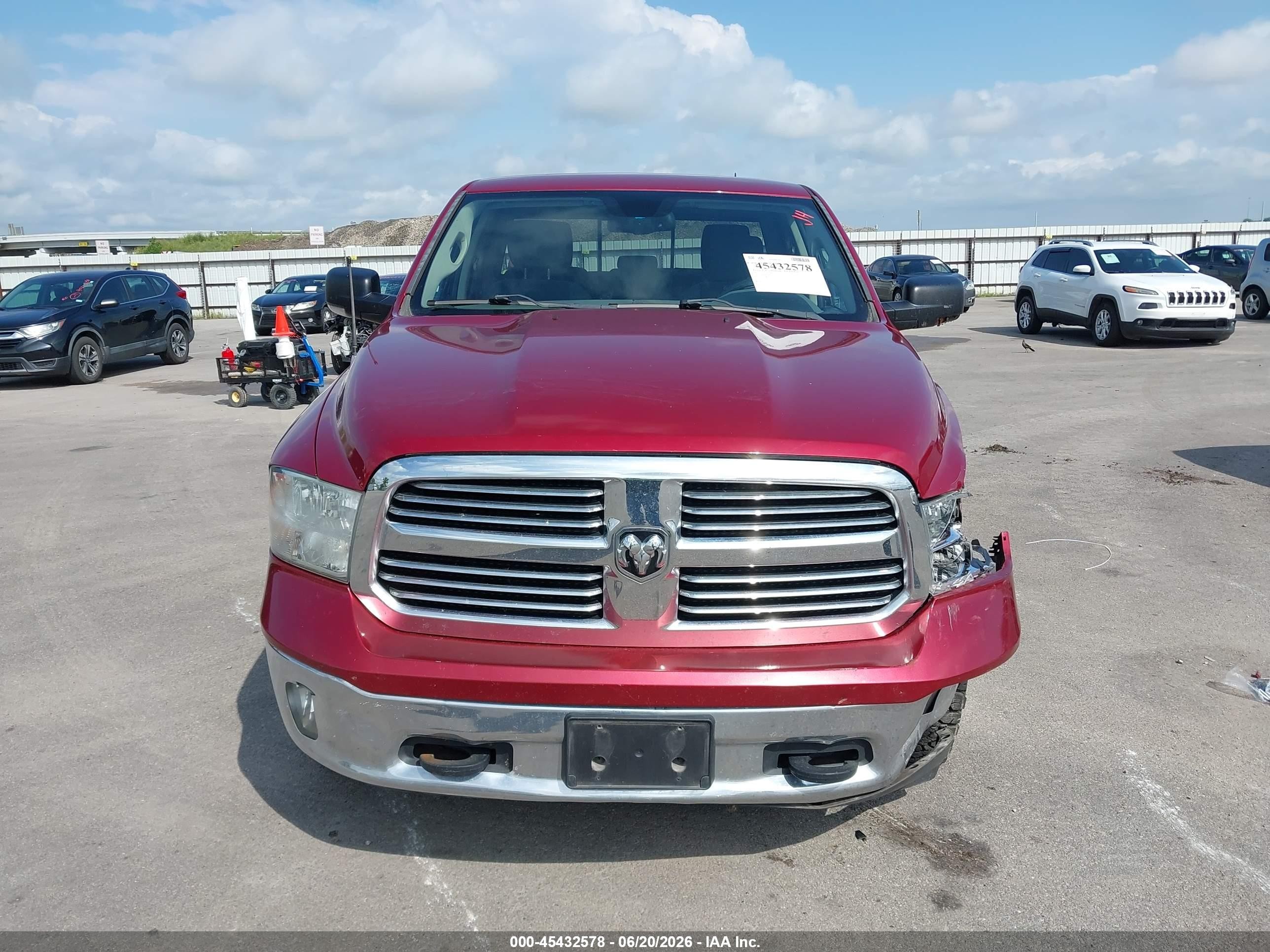 2013 Ram 1500 Lone Star Maroon vin: 1C6RR7GT1DS577658