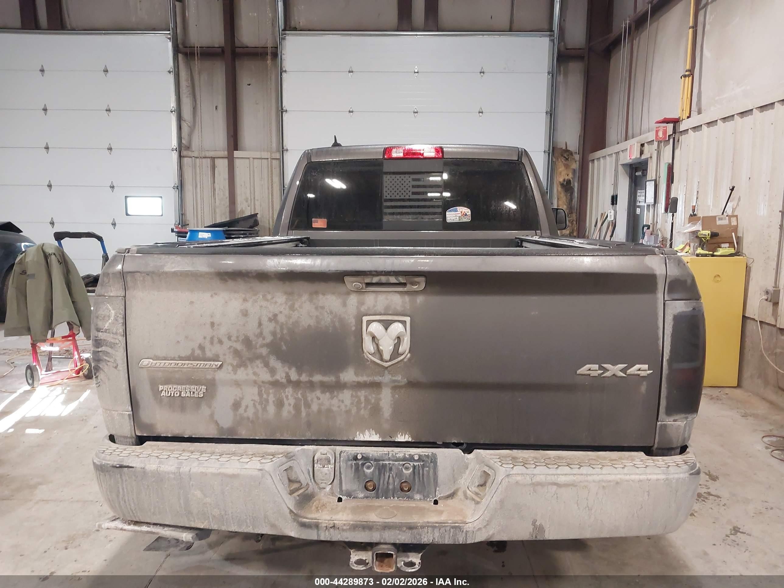 2015 Ram 1500 Outdoorsman Gray vin: 1C6RR7GT1FS713984