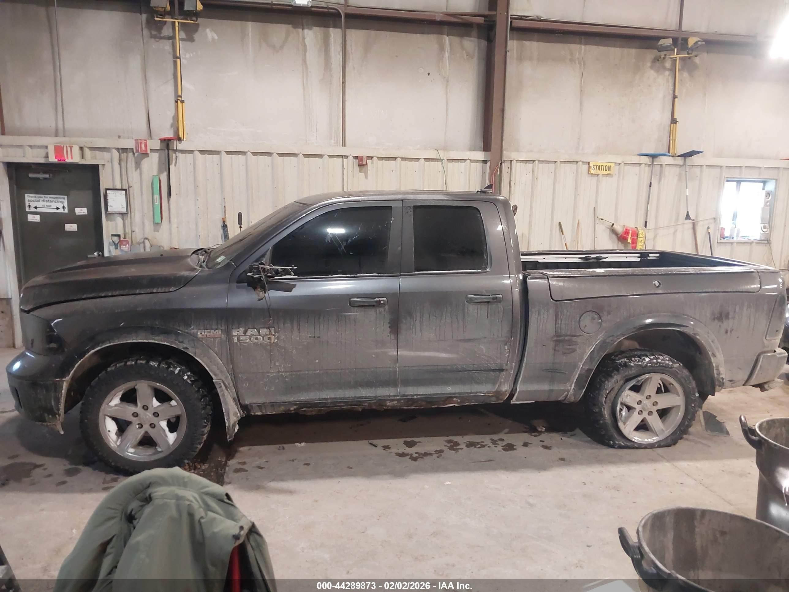 2015 Ram 1500 Outdoorsman Gray vin: 1C6RR7GT1FS713984