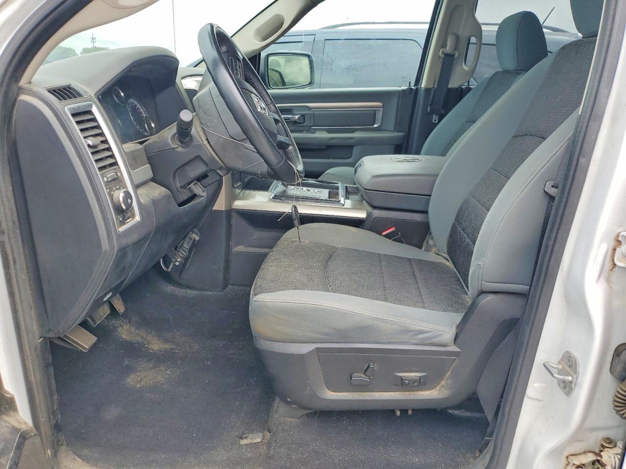 2013 Ram 1500 Slt White vin: 1C6RR7GT2DS584683