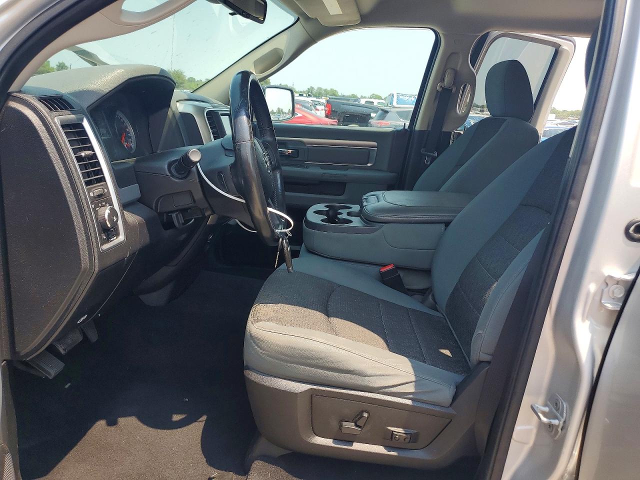2014 Ram 1500 Slt Silver vin: 1C6RR7GT2ES106443