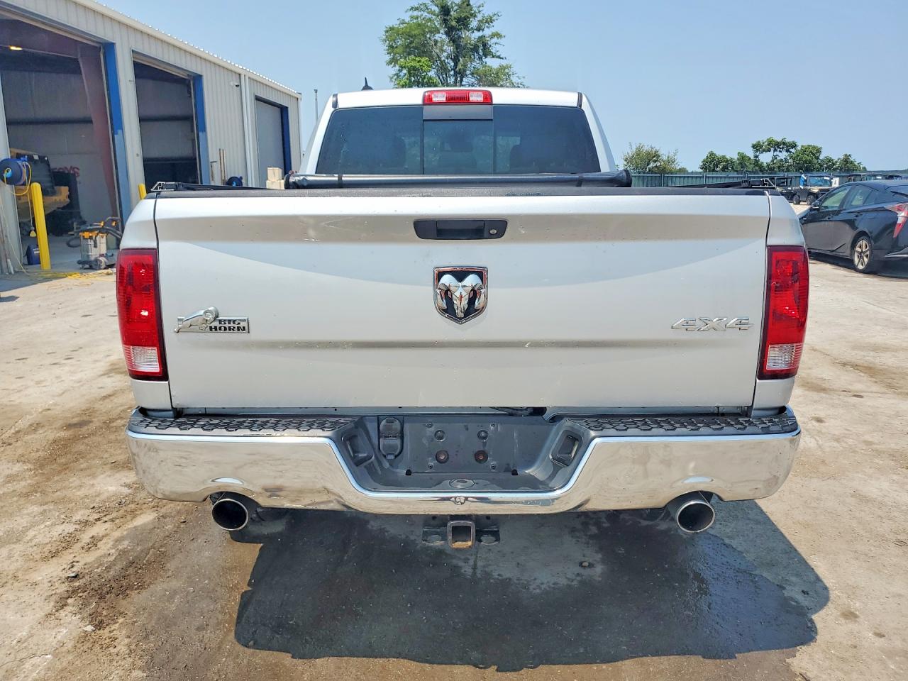 2014 Ram 1500 Slt Silver vin: 1C6RR7GT2ES106443