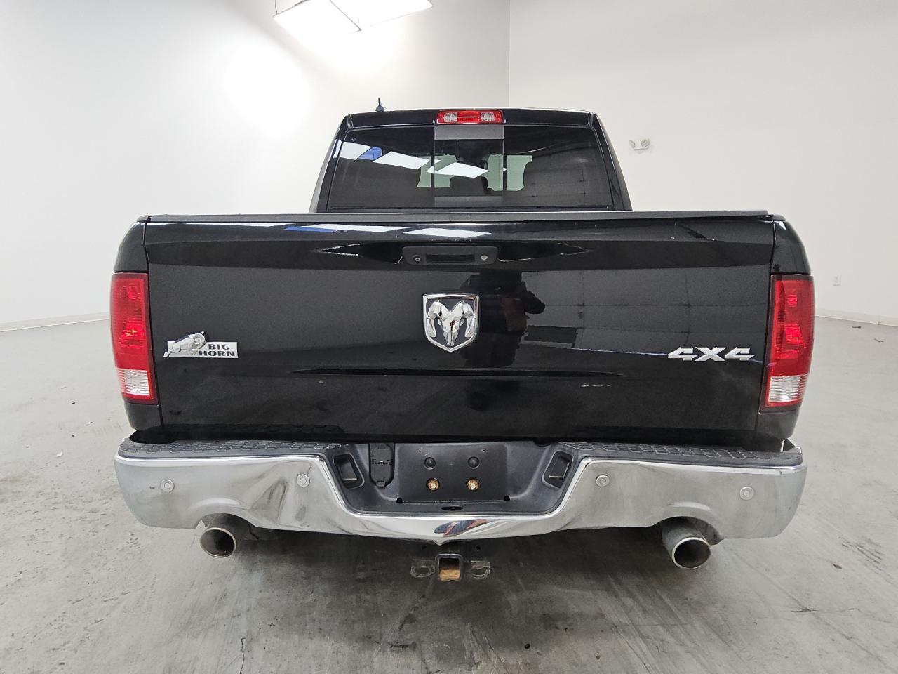 2015 Ram 1500 Slt Black vin: 1C6RR7GT3FS574764 Damage: Rear Metal Bumper Chrome, Dent(S) W/No Paint Dmg, > 12 Inches