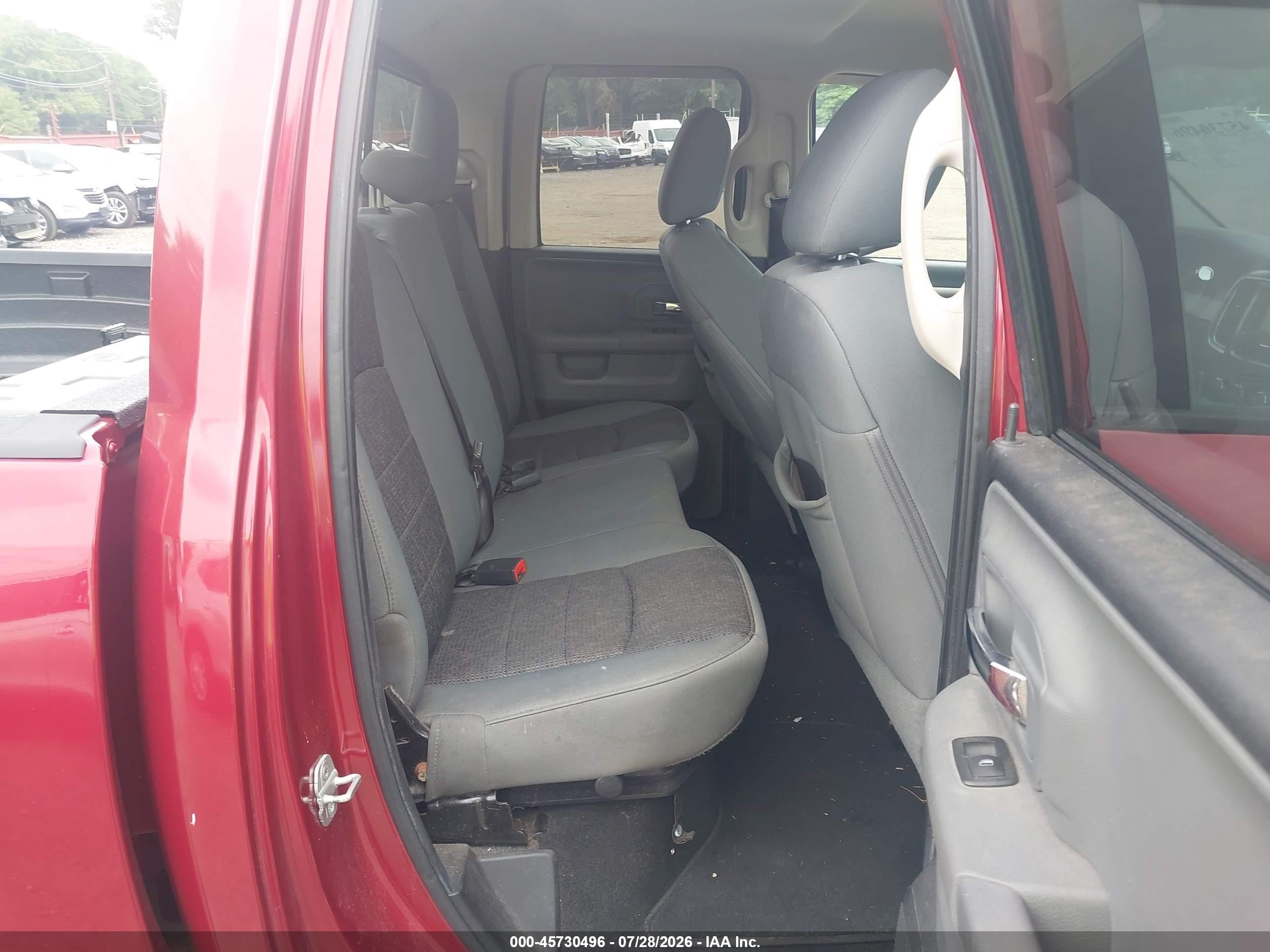 2013 Ram 1500   Red vin: 1C6RR7GT4DS694991