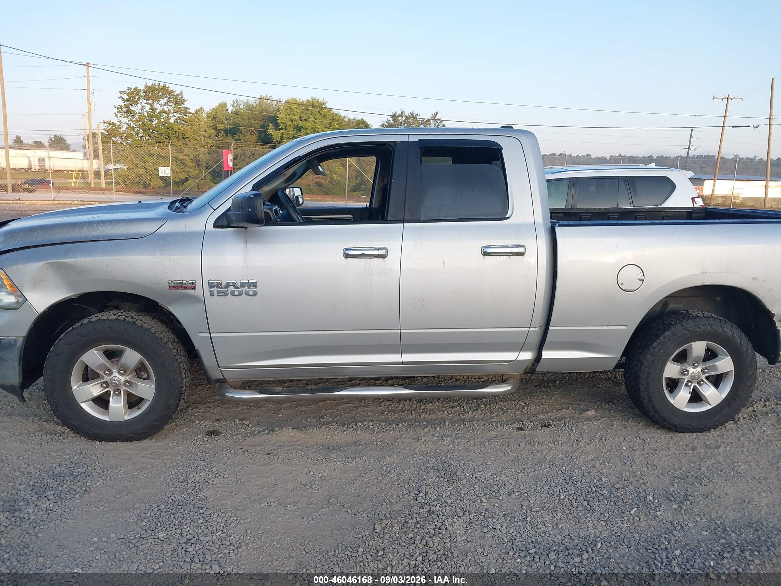 2014 Ram 1500 Slt Silver vin: 1C6RR7GT5ES359188