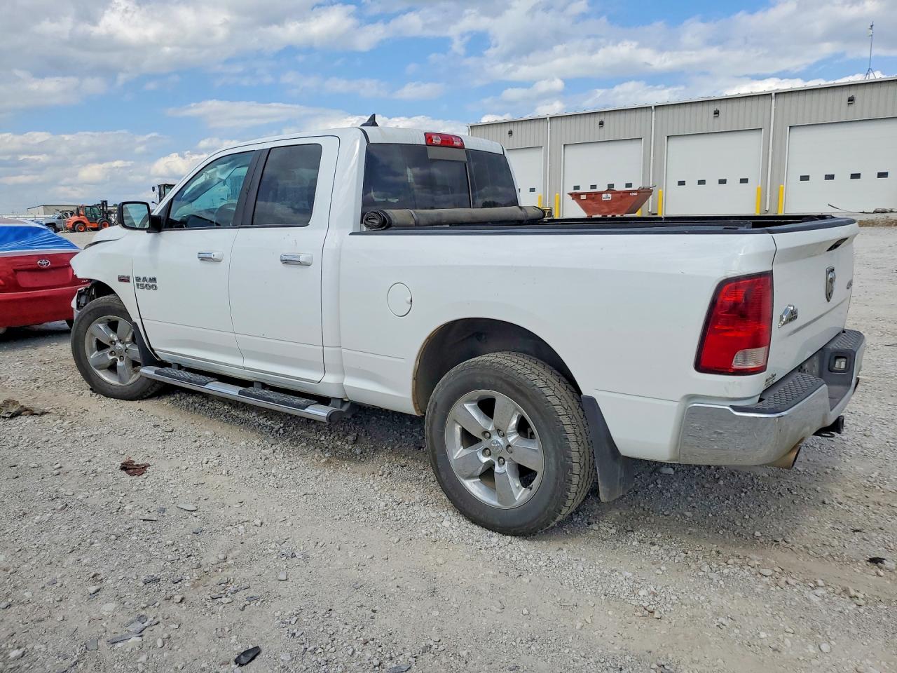 2015 Ram 1500 Slt White vin: 1C6RR7GT5FS643552