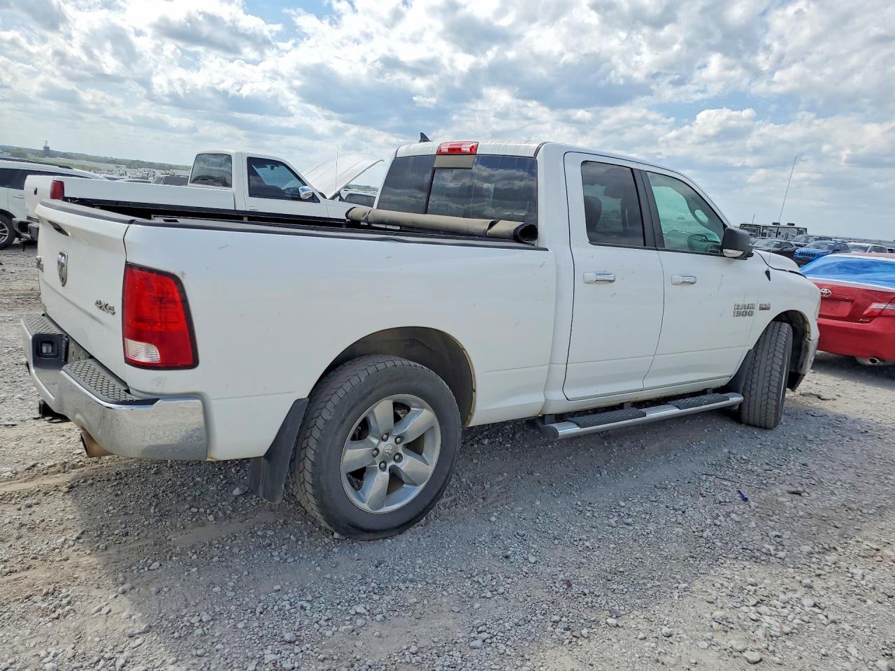 2015 Ram 1500 Slt White vin: 1C6RR7GT5FS643552