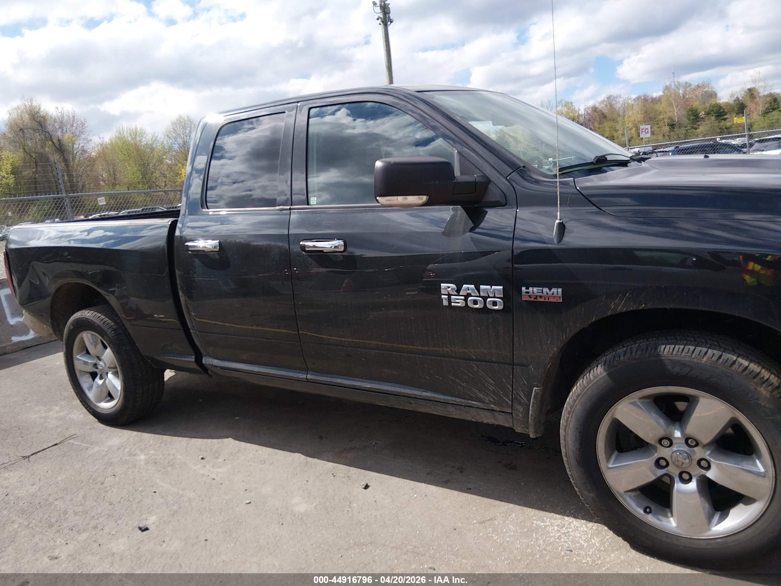 2015 Ram 1500 Big Horn Black vin: 1C6RR7GT5FS767045