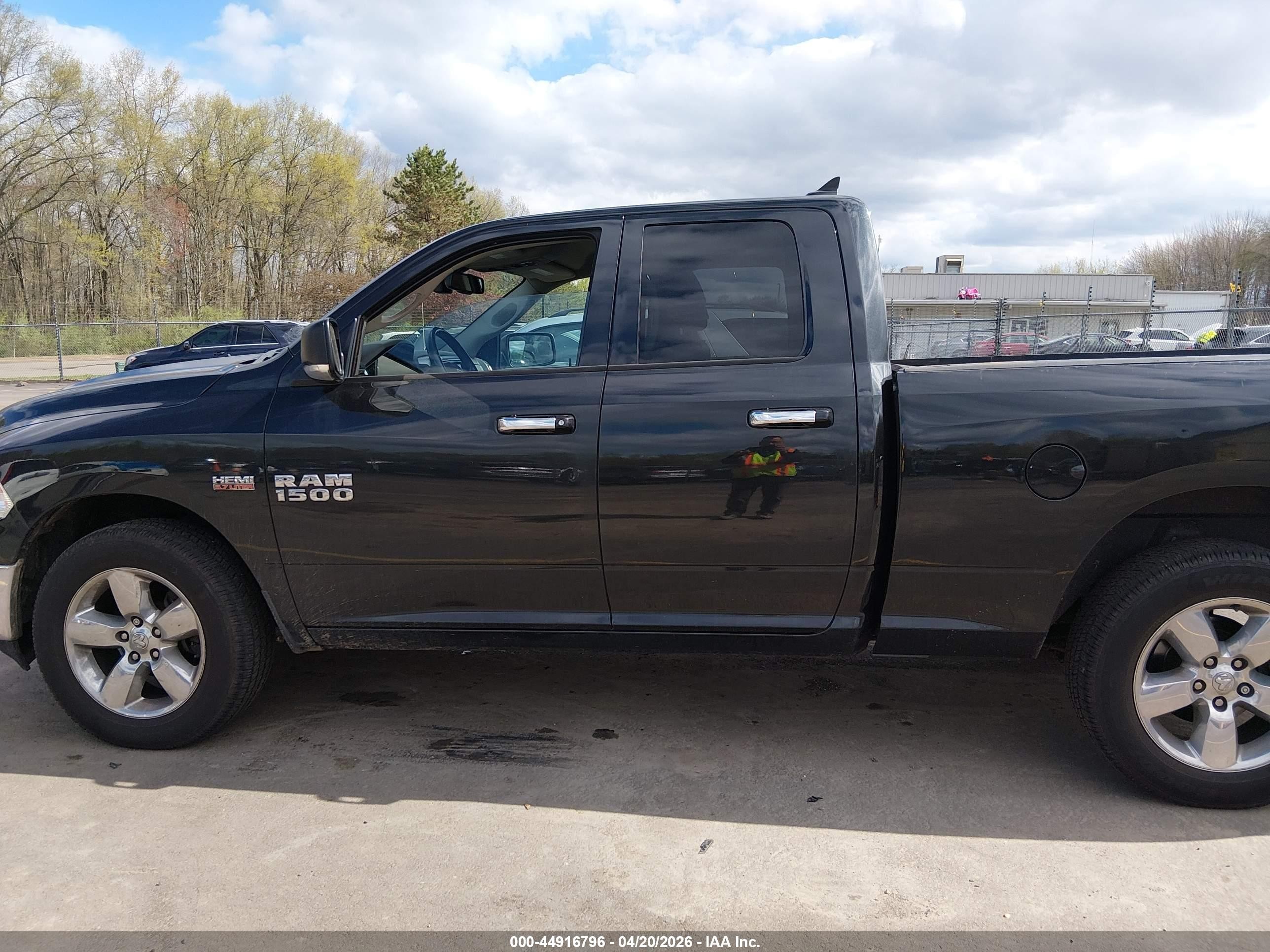 2015 Ram 1500 Big Horn Black vin: 1C6RR7GT5FS767045