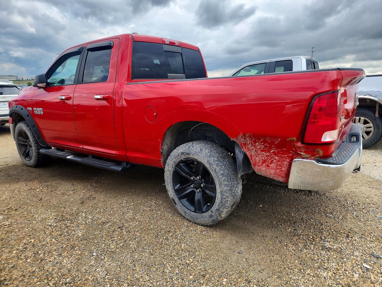 2015 Ram 1500 Slt Red vin: 1C6RR7GT6FS538163