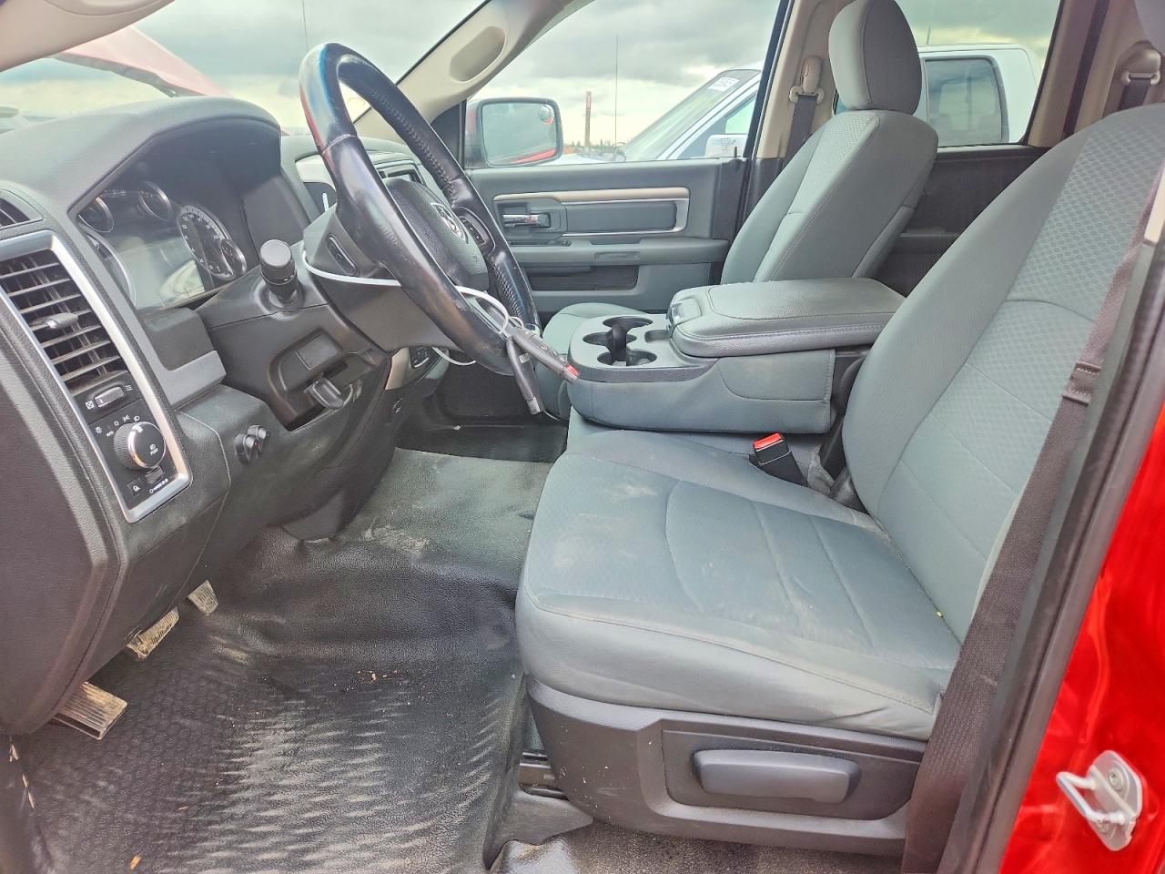 2015 Ram 1500 Slt Red vin: 1C6RR7GT6FS538163