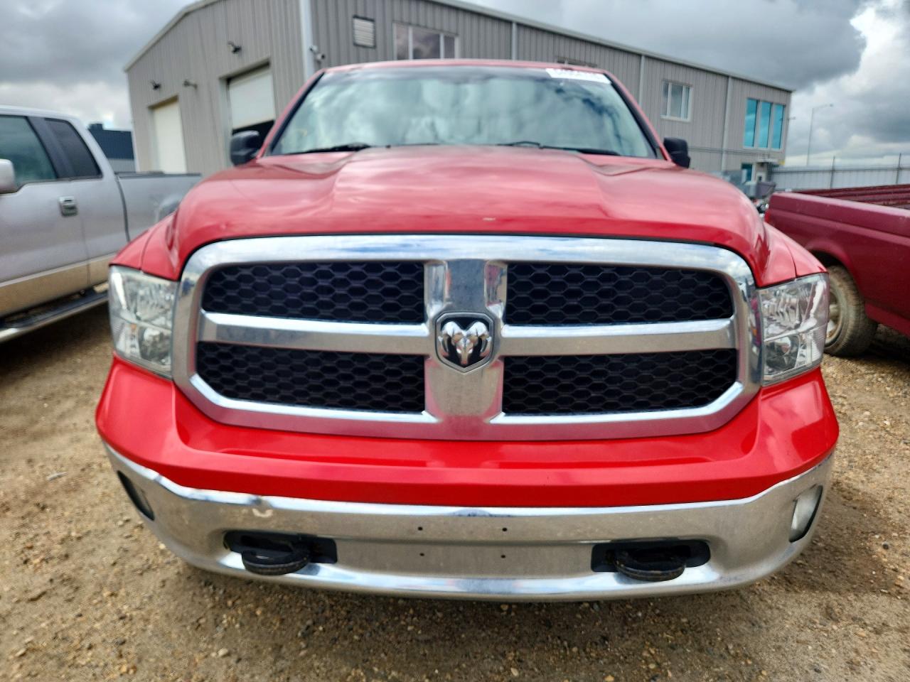2015 Ram 1500 Slt Red vin: 1C6RR7GT6FS538163