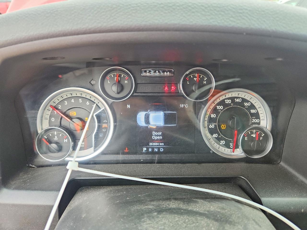 2015 Ram 1500 Slt Red vin: 1C6RR7GT6FS538163