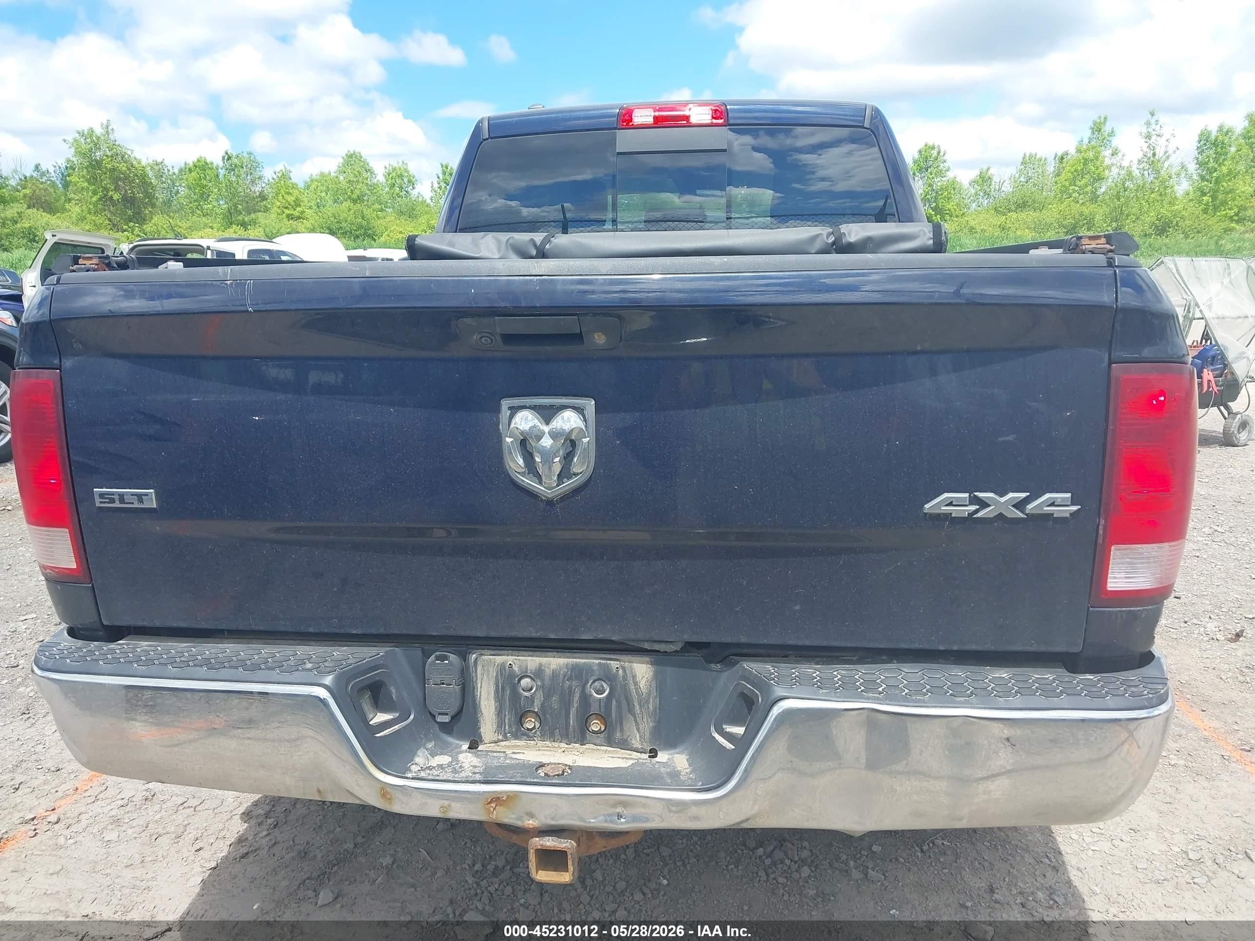 2018 Ram 1500 Slt  4x4 6'4 Box Dark Blue vin: 1C6RR7GT6JS115396