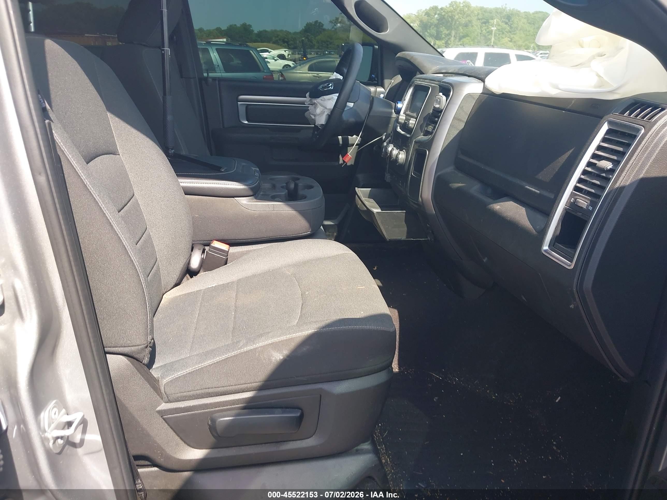 2021 Ram 1500 Classic Warlock  4x4 6'4 Box Серый vin: 1C6RR7GT6MS581009