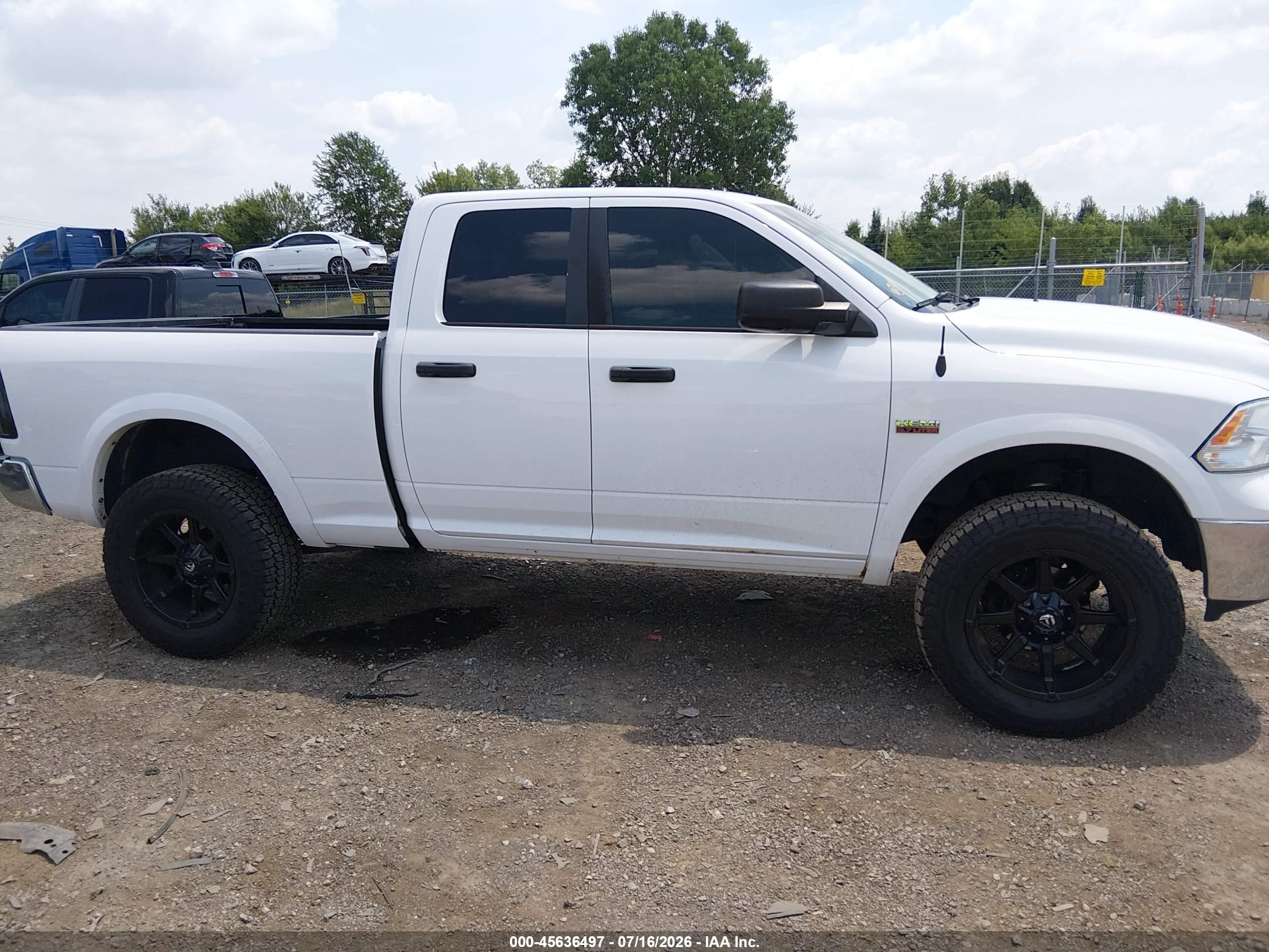 2016 Ram 1500 Slt Белый vin: 1C6RR7GT7GS327541