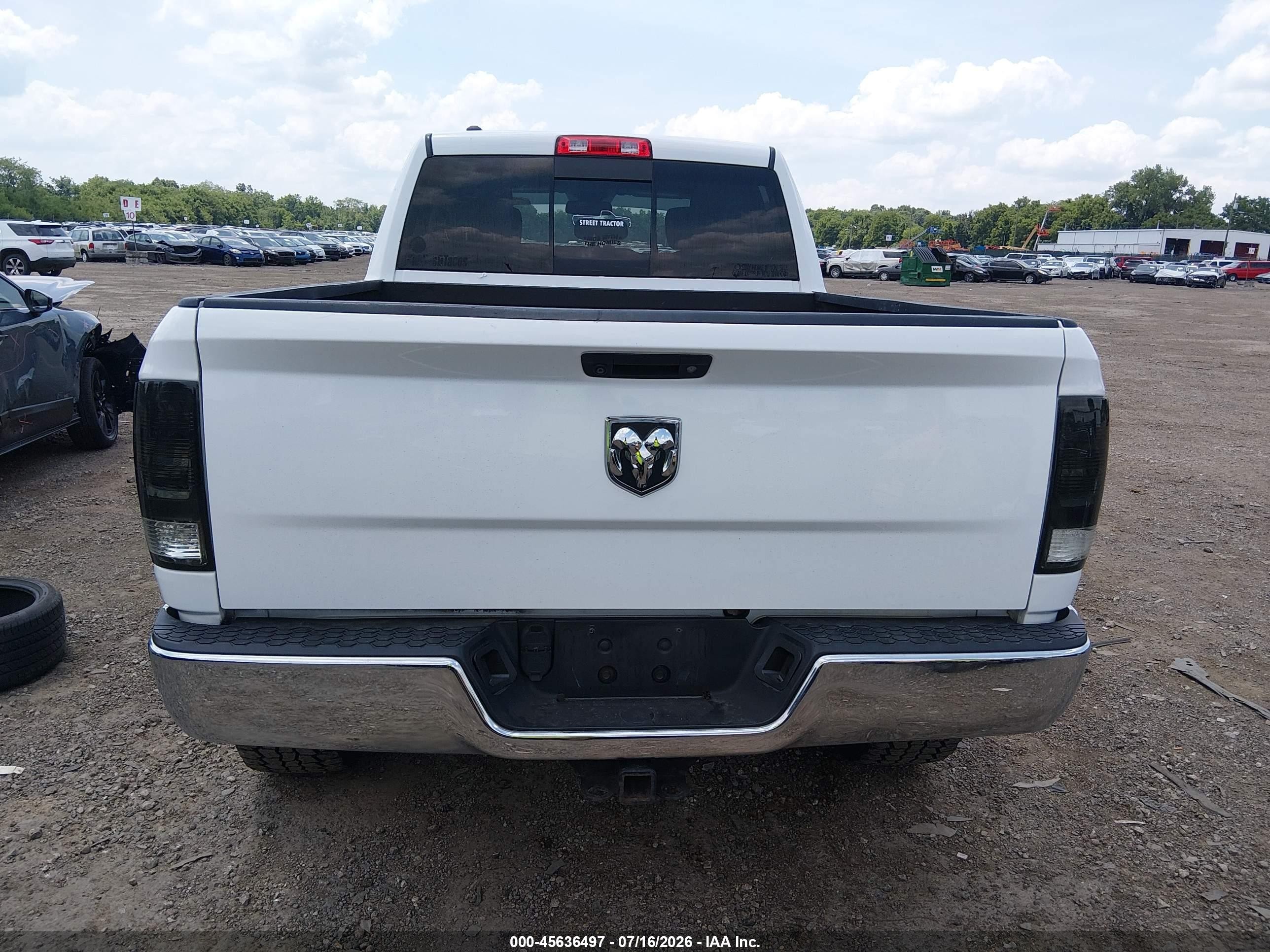 2016 Ram 1500 Slt Белый vin: 1C6RR7GT7GS327541