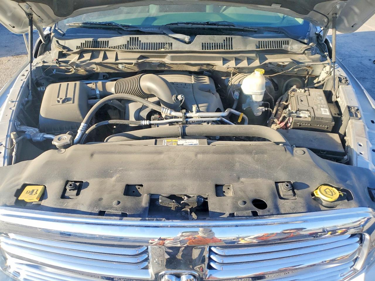 2015 Ram 1500 Slt Silver vin: 1C6RR7GT9FS530932