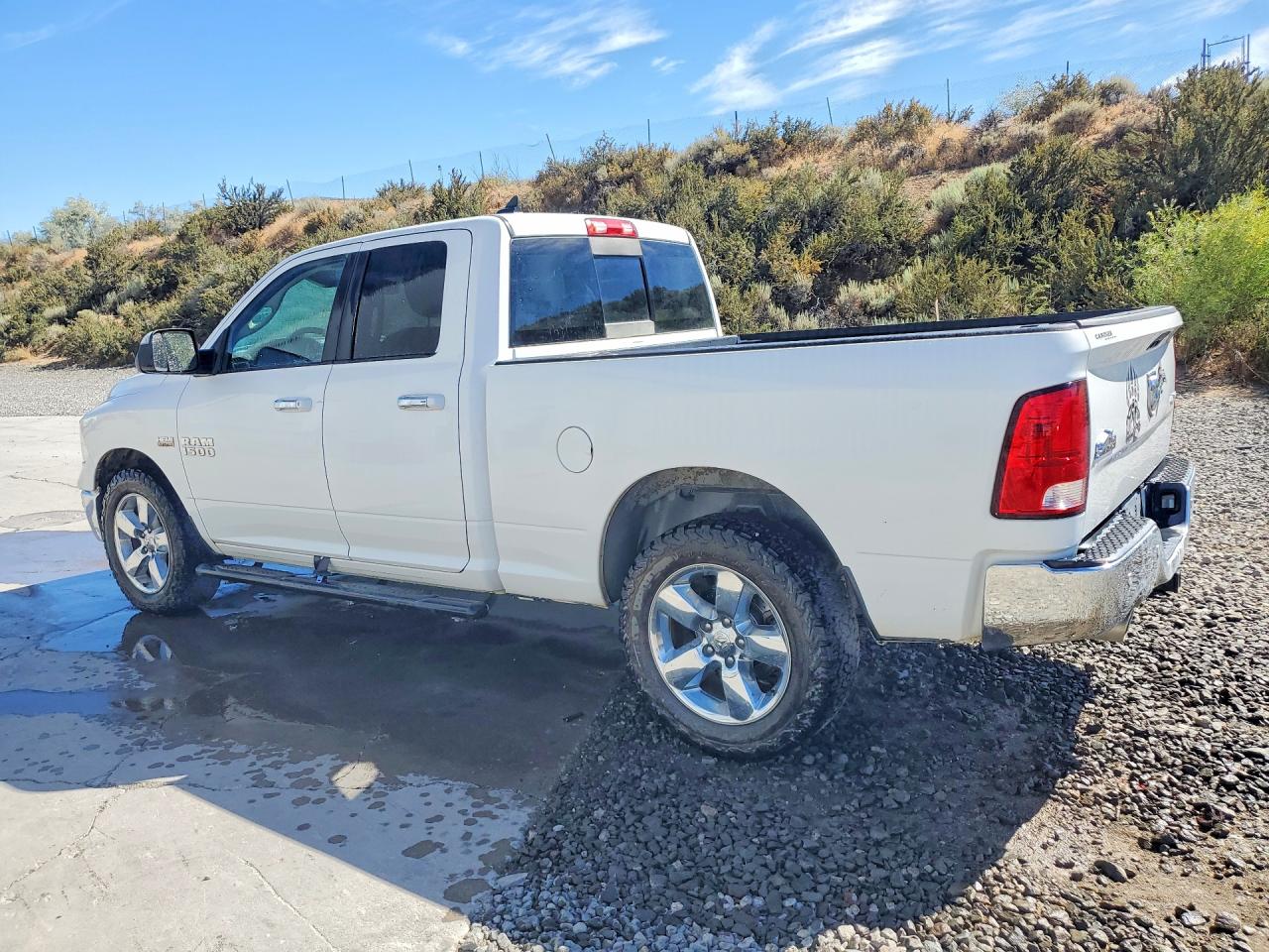 2015 Ram 1500 Slt White vin: 1C6RR7GT9FS532969