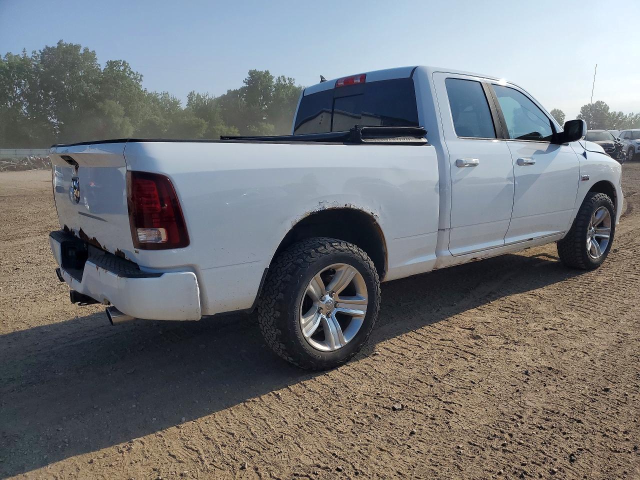 2013 Ram 1500 Sport White vin: 1C6RR7HT4DS638175
