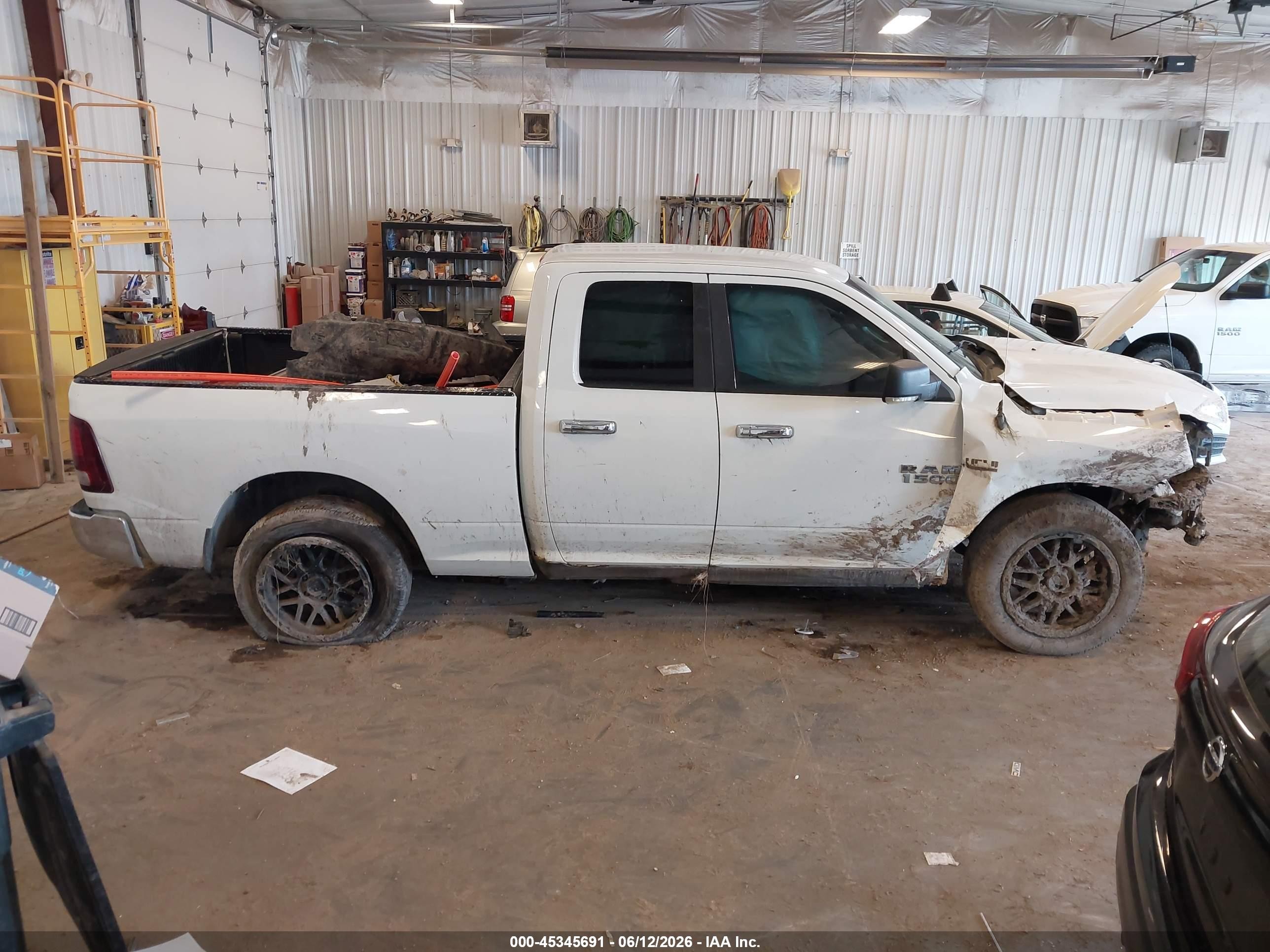 2013 Ram 1500 Sport White vin: 1C6RR7HT5DS675753