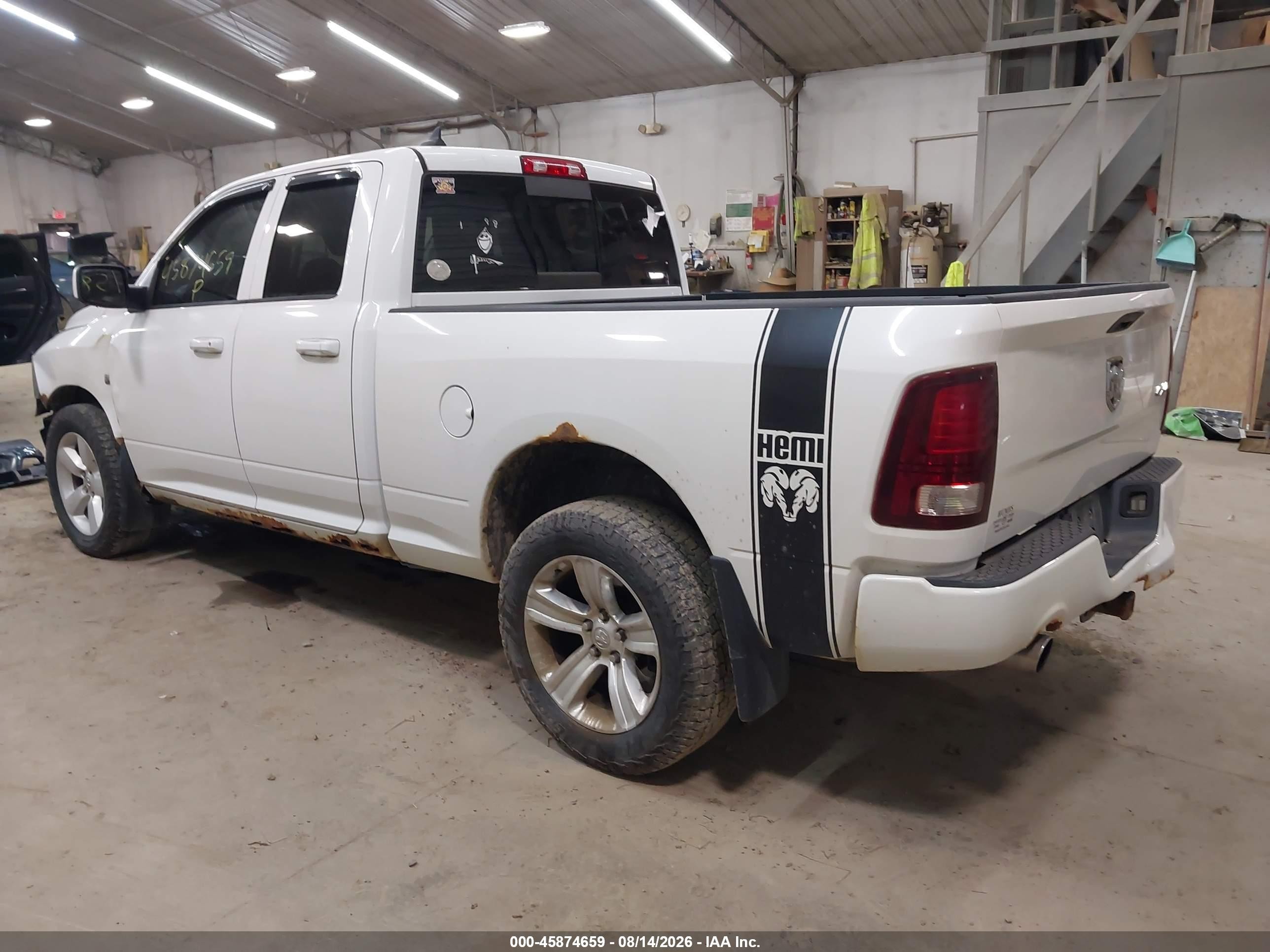 2013 Ram 1500 Sport White vin: 1C6RR7HT6DS599637