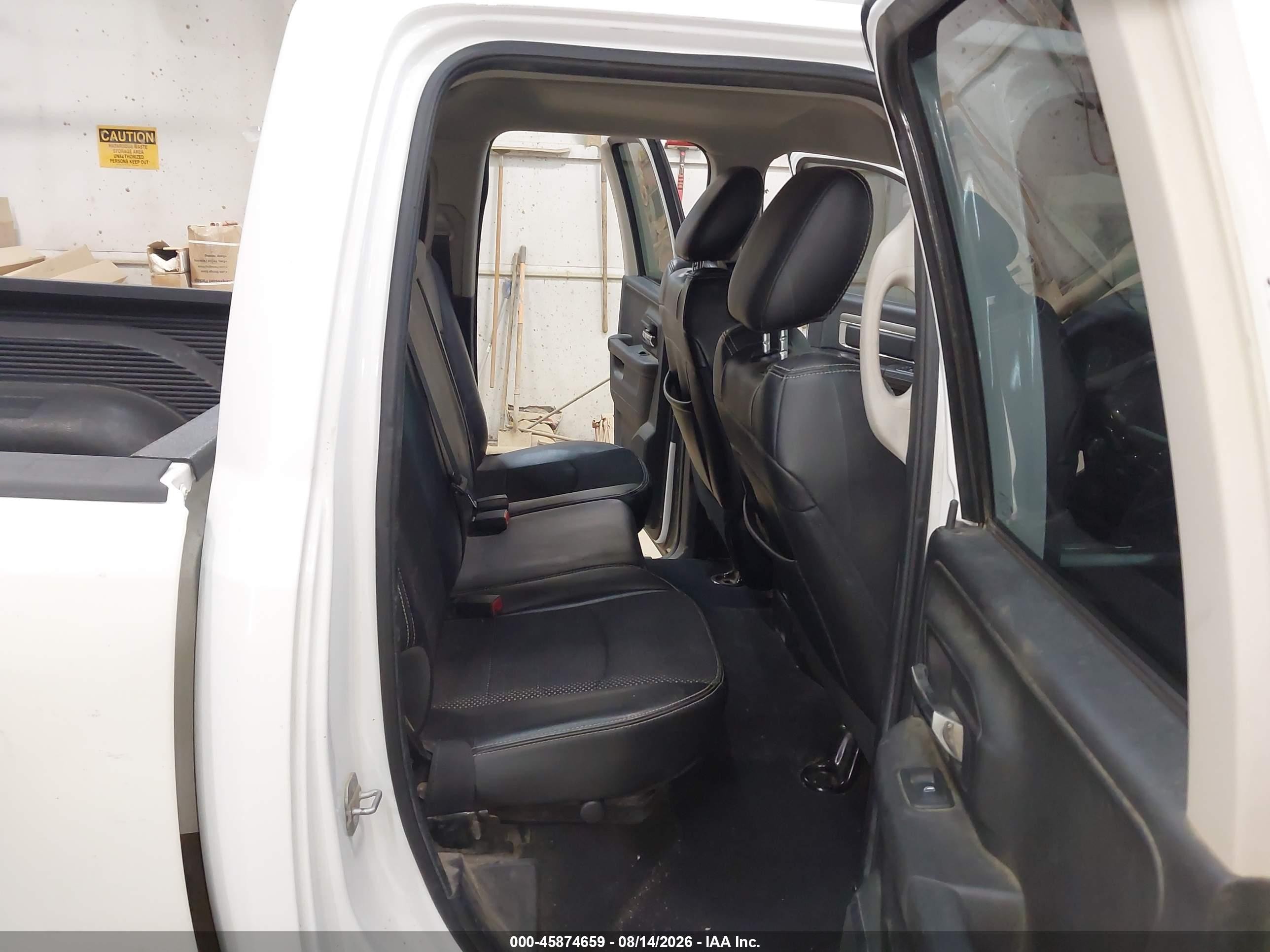 2013 Ram 1500 Sport White vin: 1C6RR7HT6DS599637