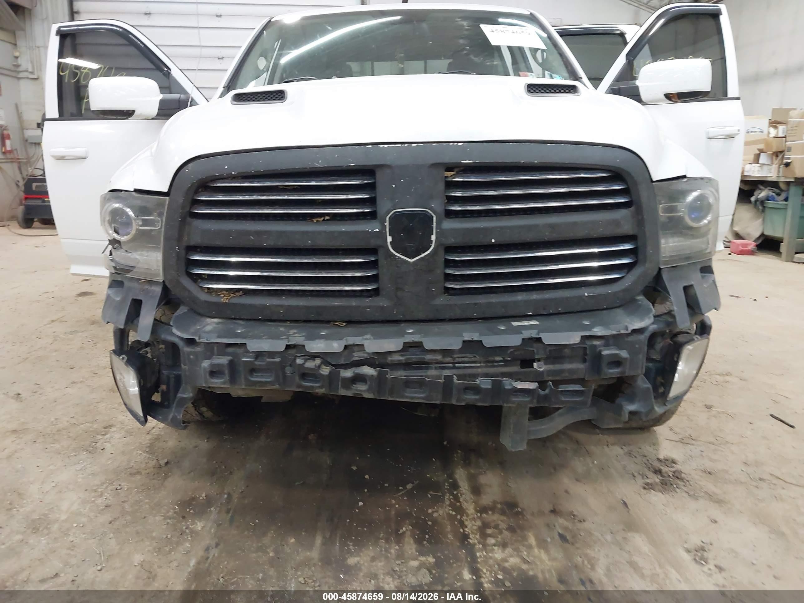 2013 Ram 1500 Sport White vin: 1C6RR7HT6DS599637