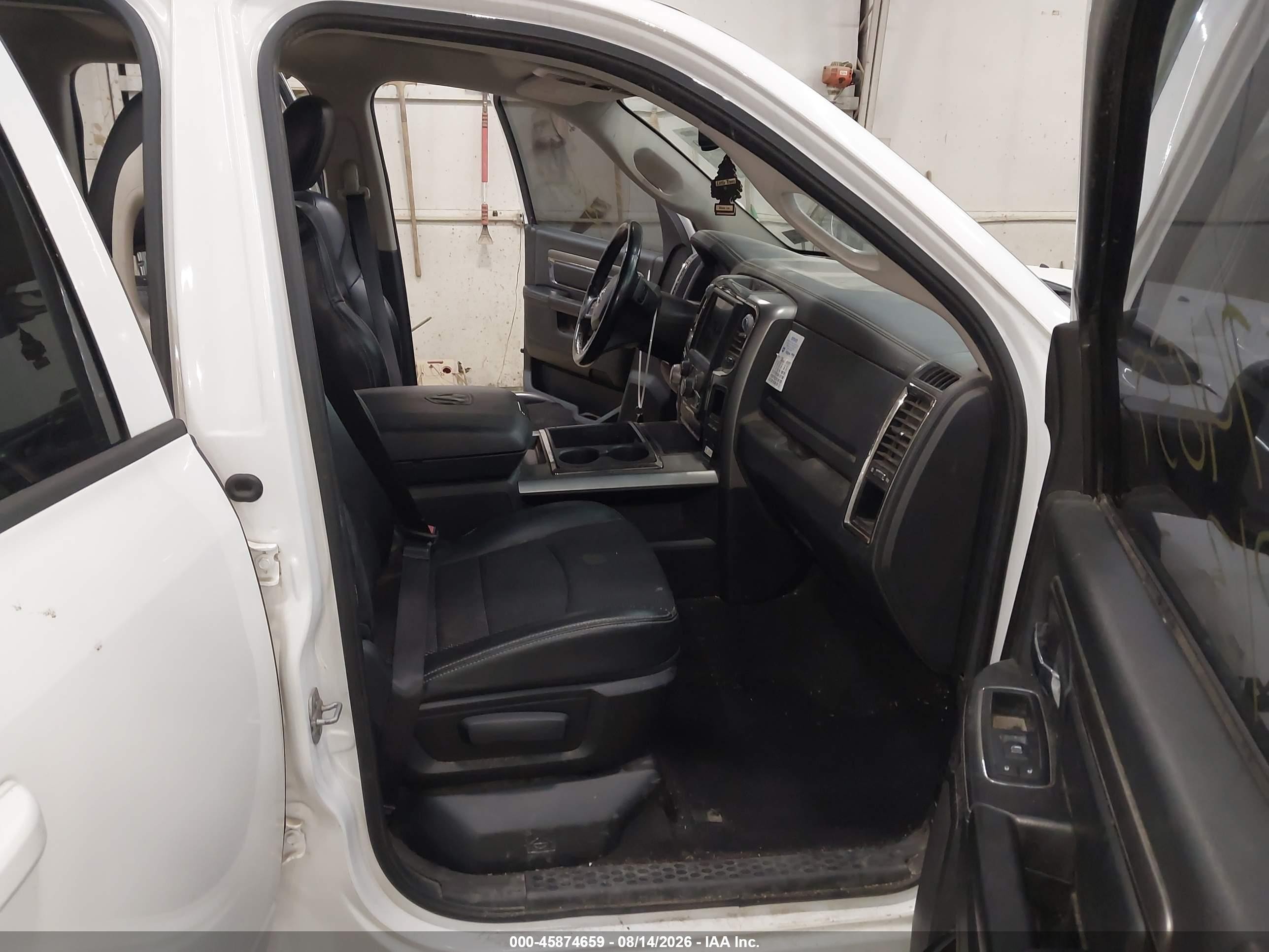 2013 Ram 1500 Sport White vin: 1C6RR7HT6DS599637