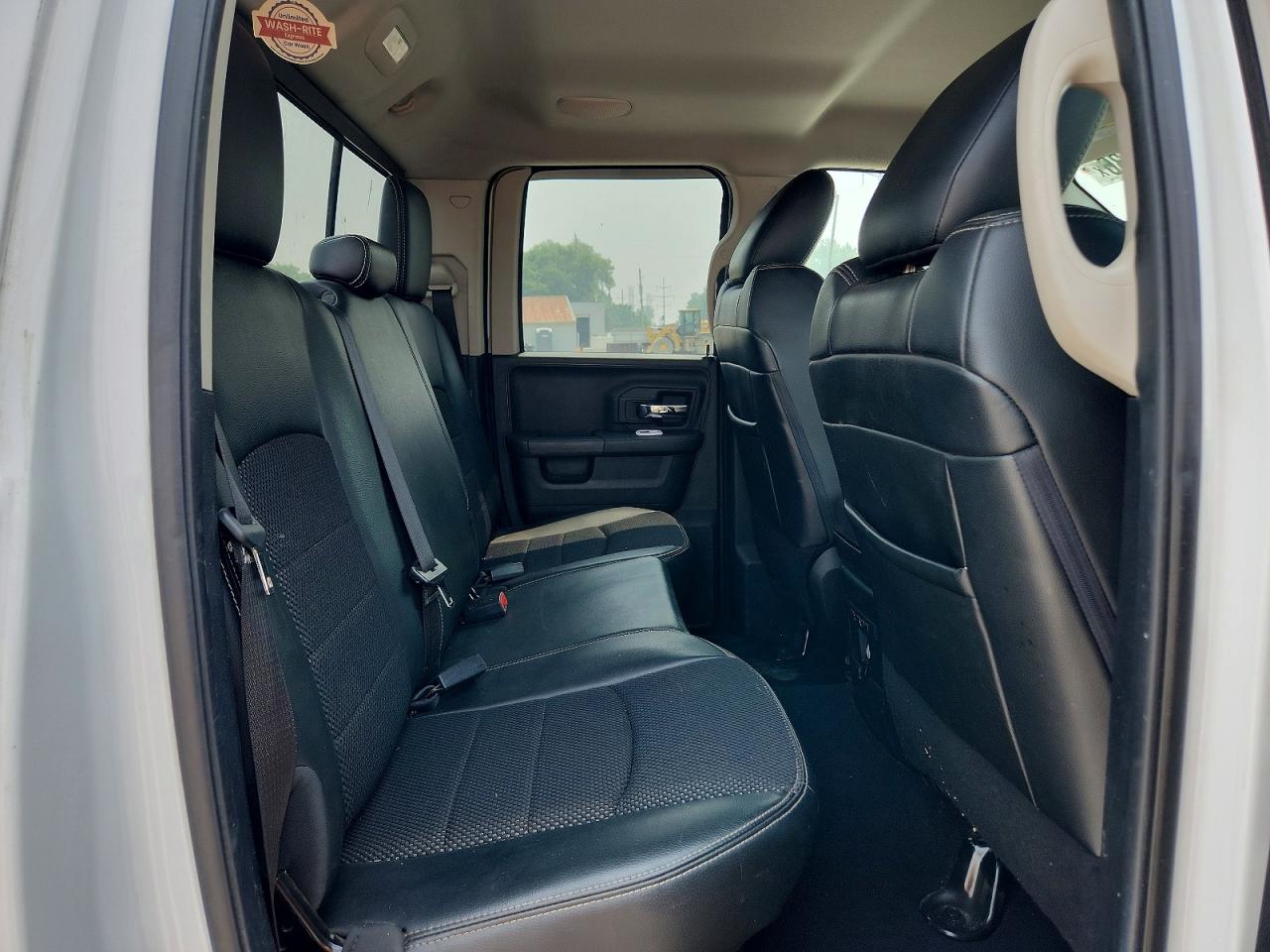 2014 Ram 1500 Sport White vin: 1C6RR7HT6ES146362