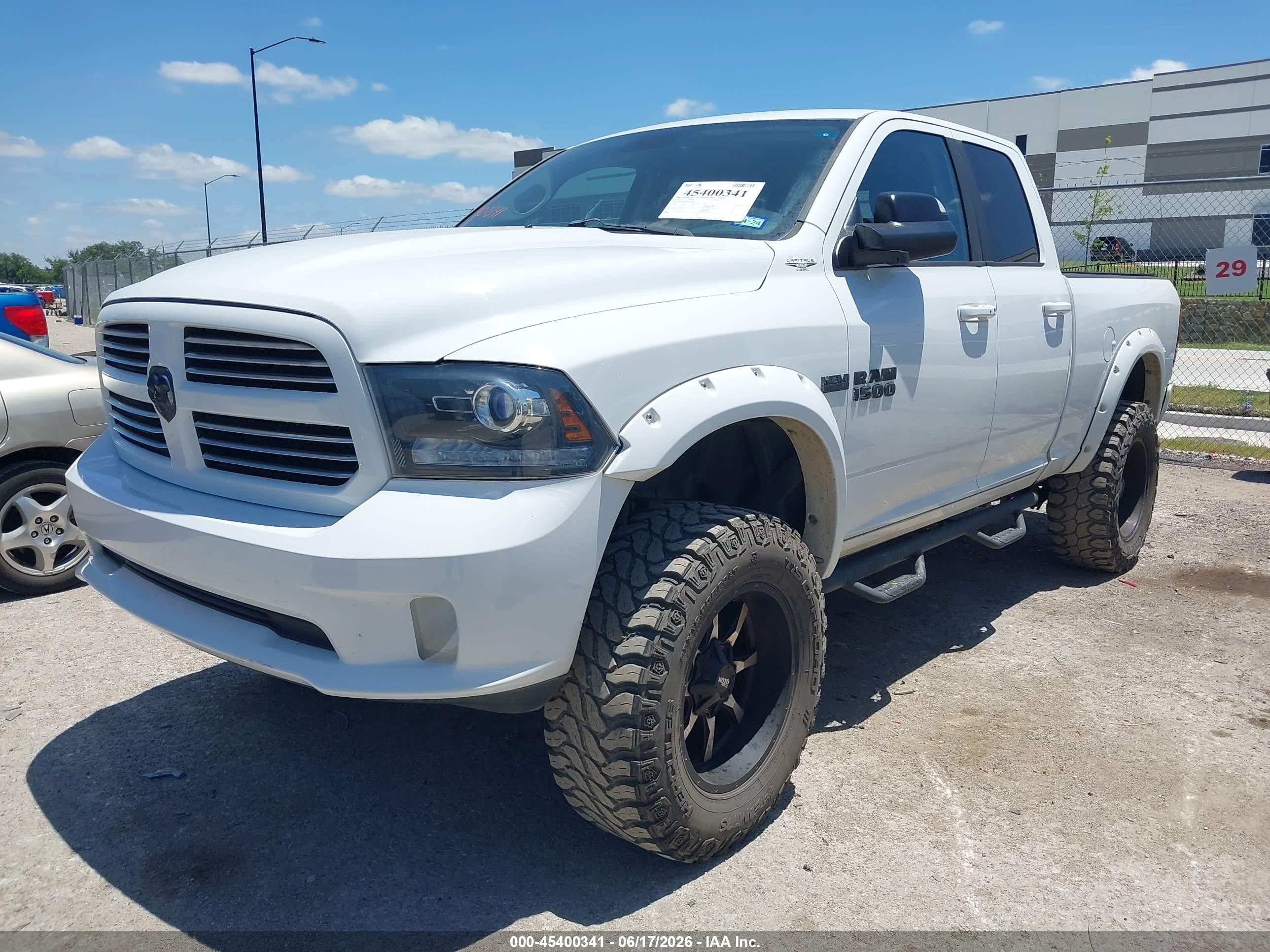 2014 Ram 1500 Sport White vin: 1C6RR7HT6ES368187