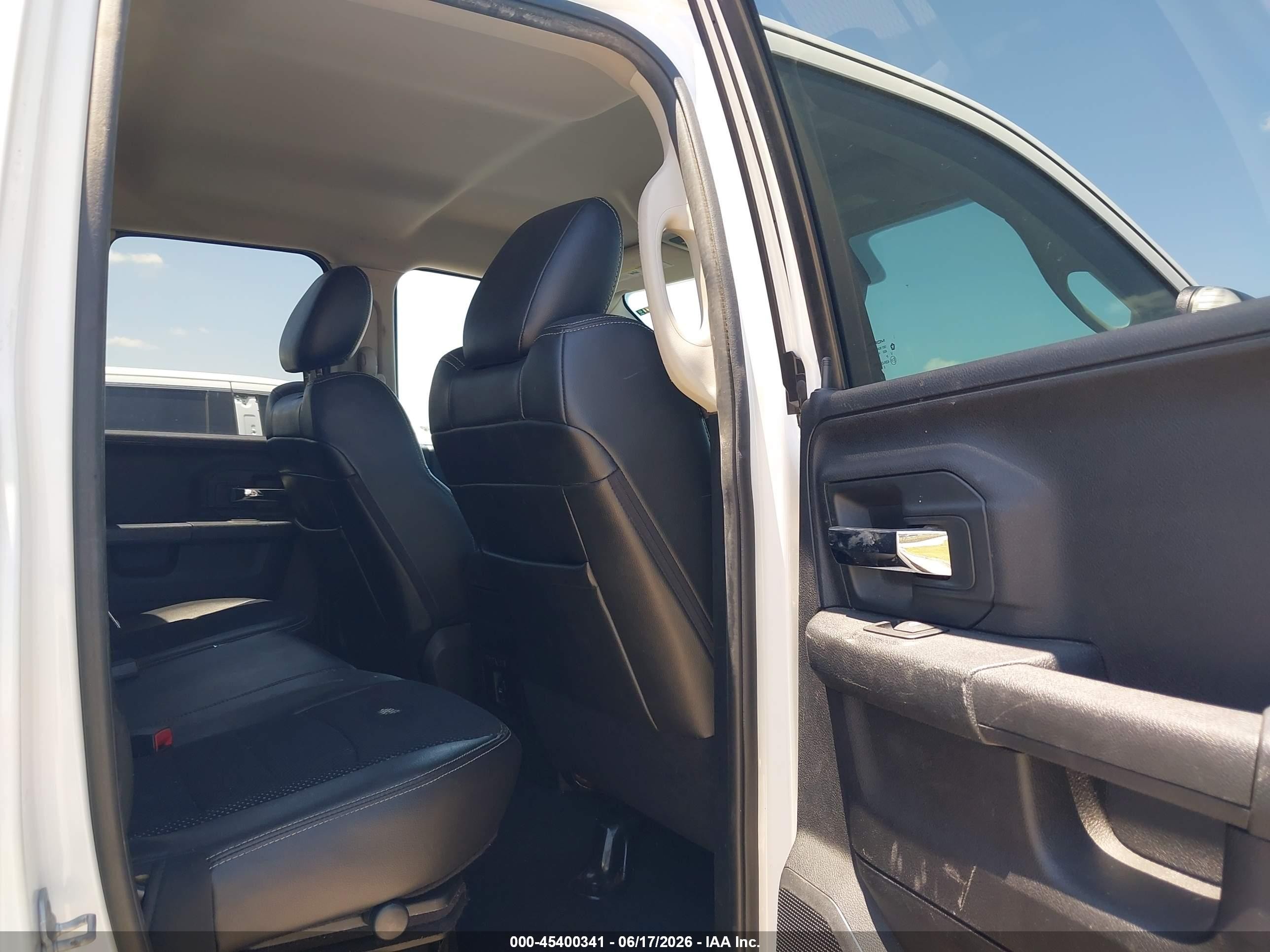 2014 Ram 1500 Sport White vin: 1C6RR7HT6ES368187