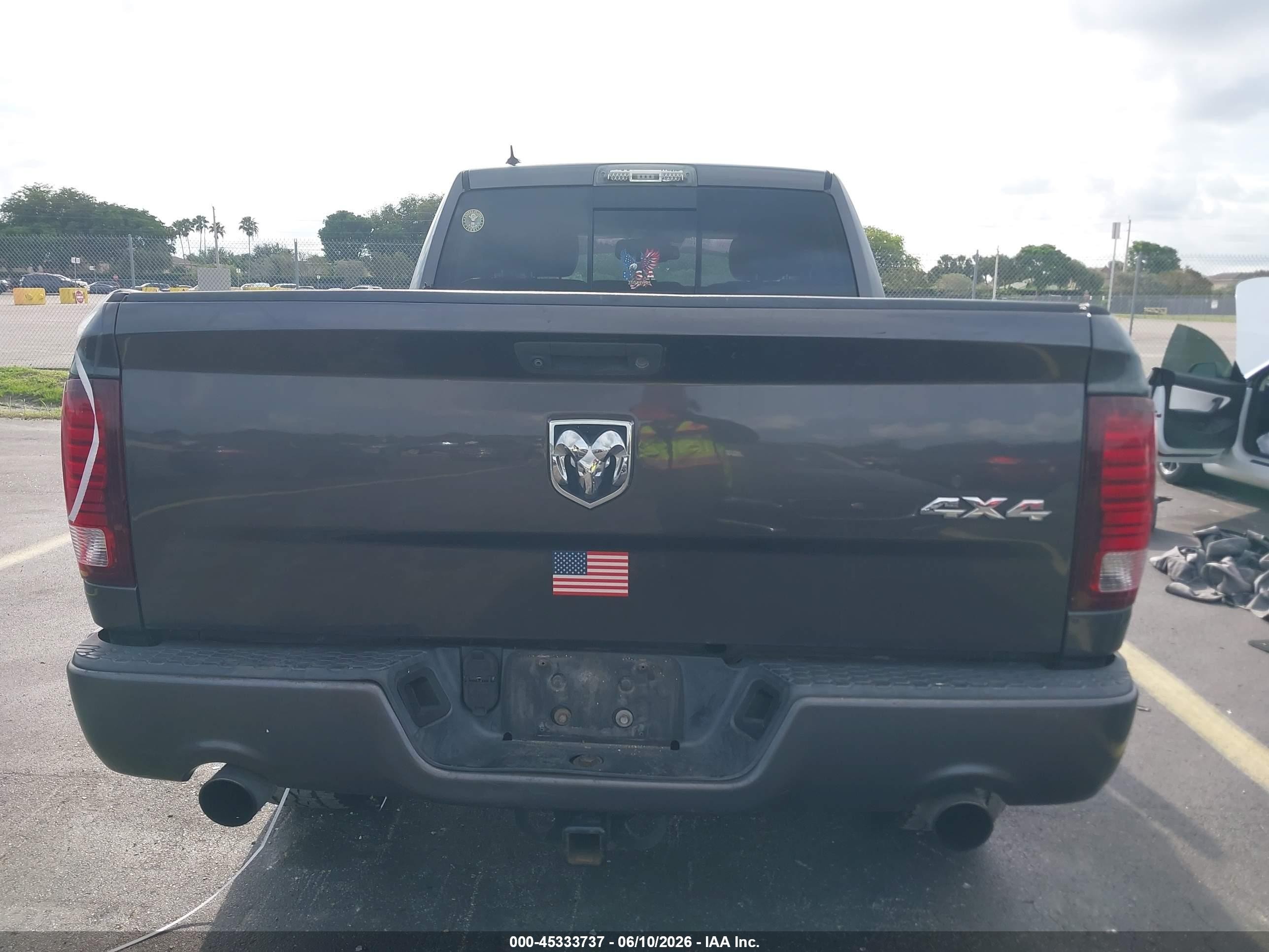 2014 Ram 1500 Sport Gray vin: 1C6RR7HT7ES370322