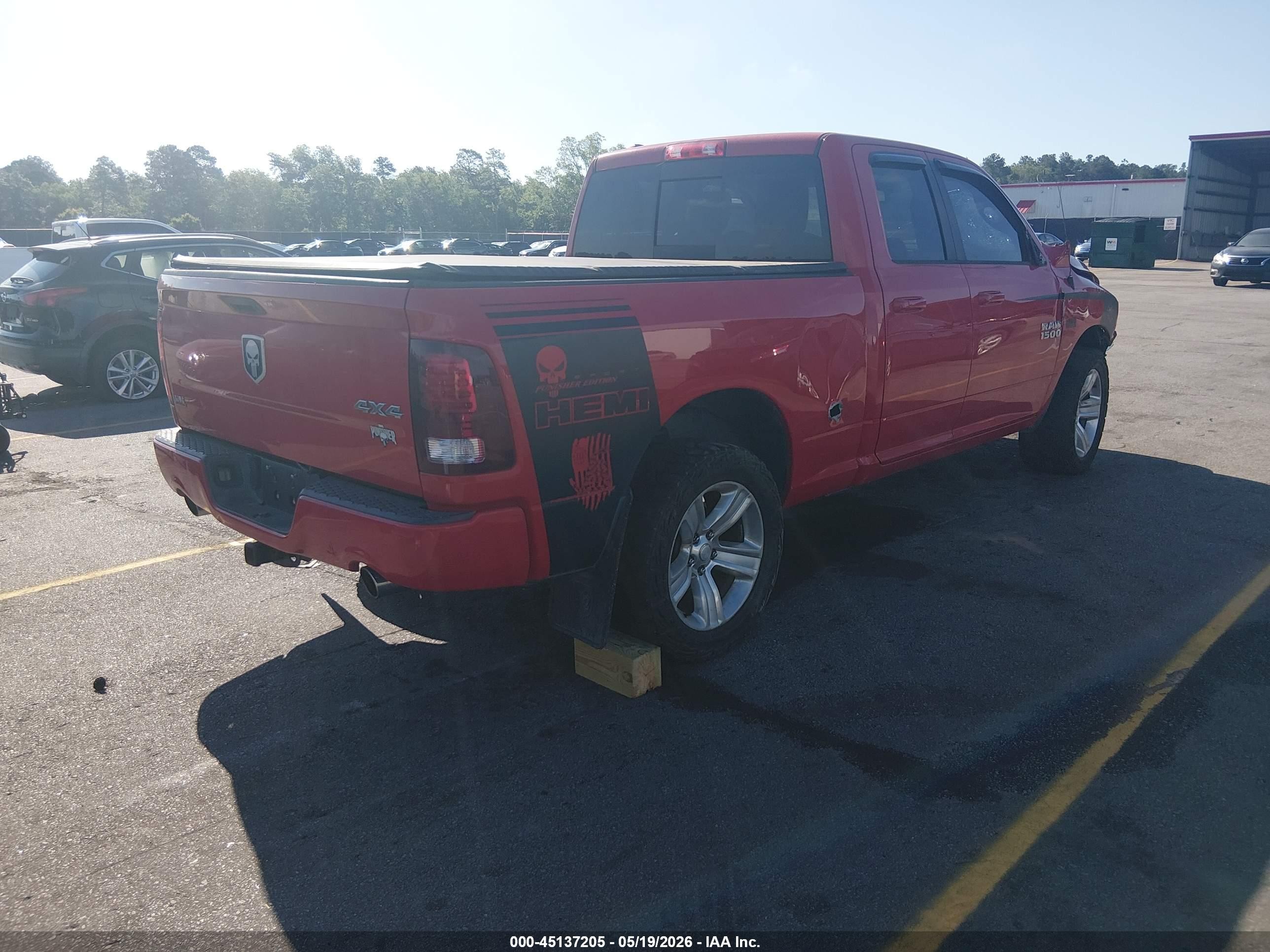 2015 Ram 1500 Sport Red vin: 1C6RR7HT8FS741585
