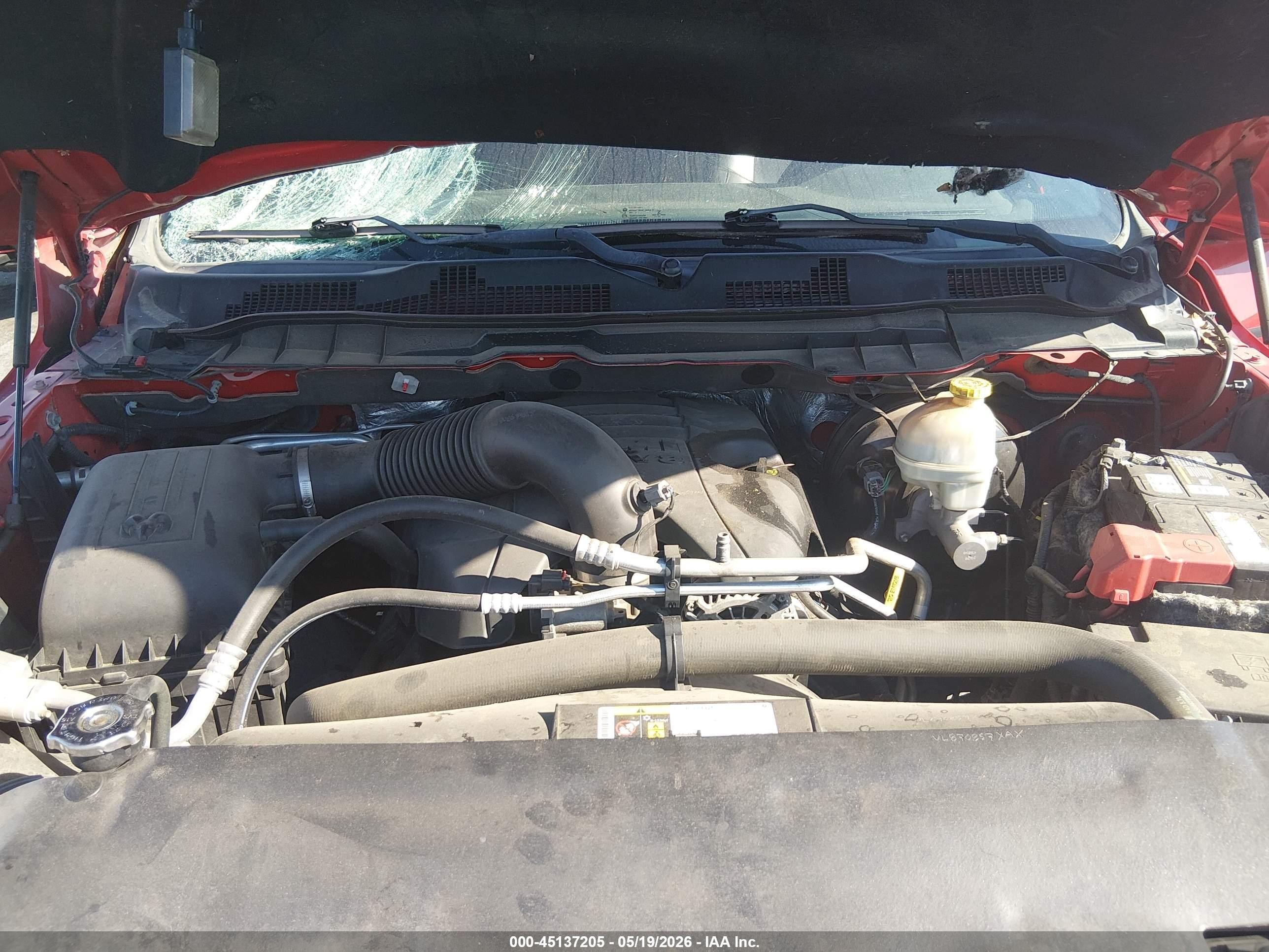 2015 Ram 1500 Sport Red vin: 1C6RR7HT8FS741585