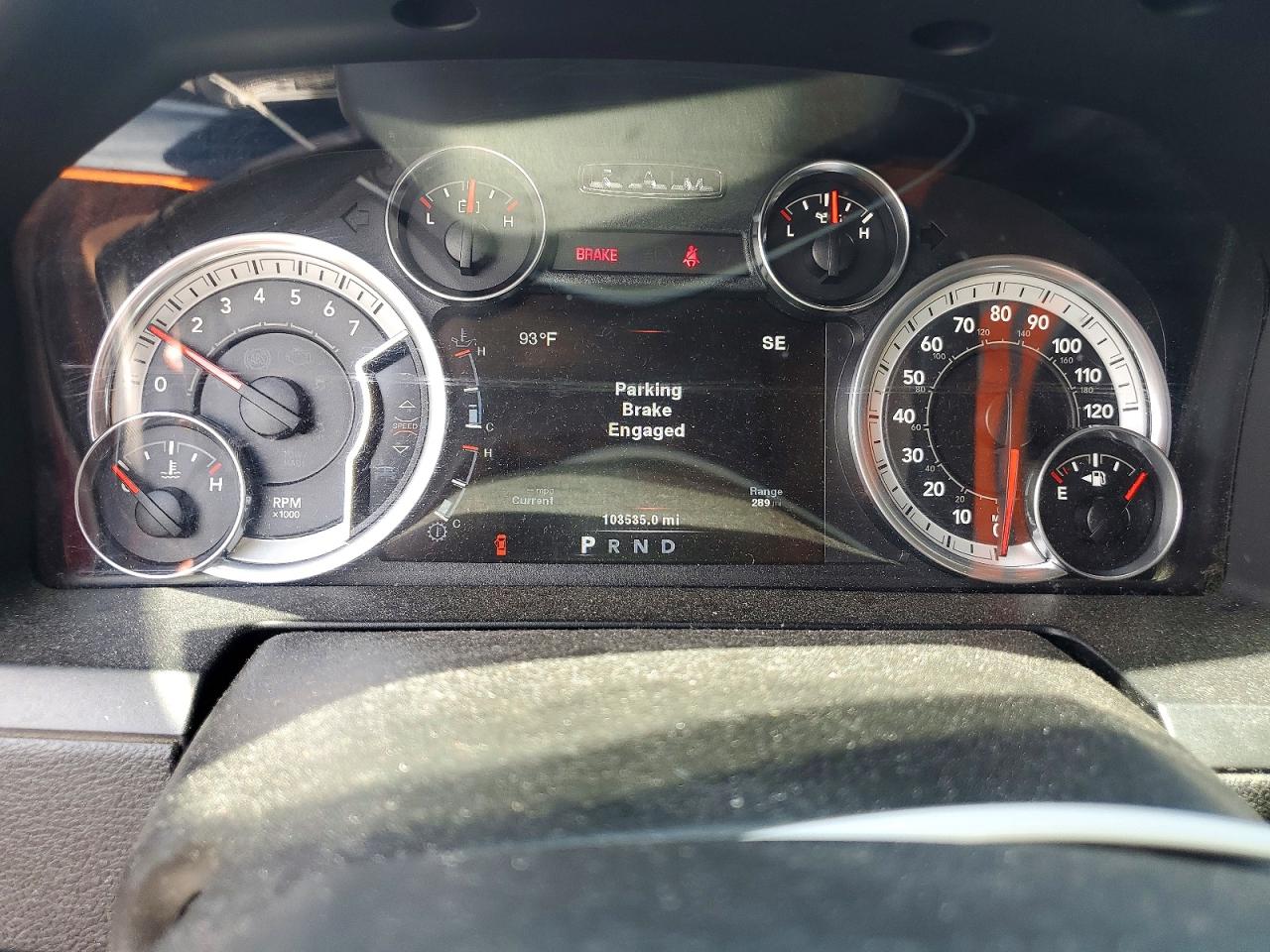 2013 Ram 1500 Sport Red vin: 1C6RR7HTXDS668572