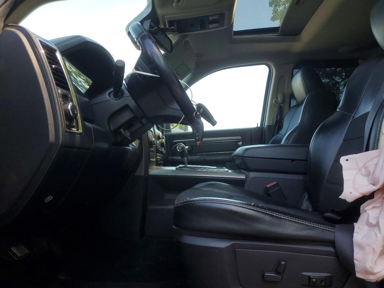 2013 Ram 1500 Black vin: 1C6RR7HTXDS709119