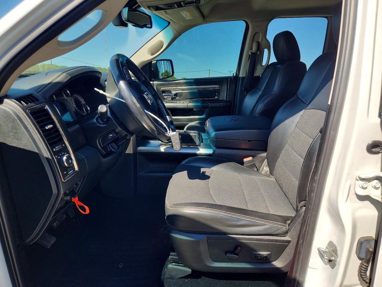 2015 Ram 1500 Sport White vin: 1C6RR7HTXFS546295