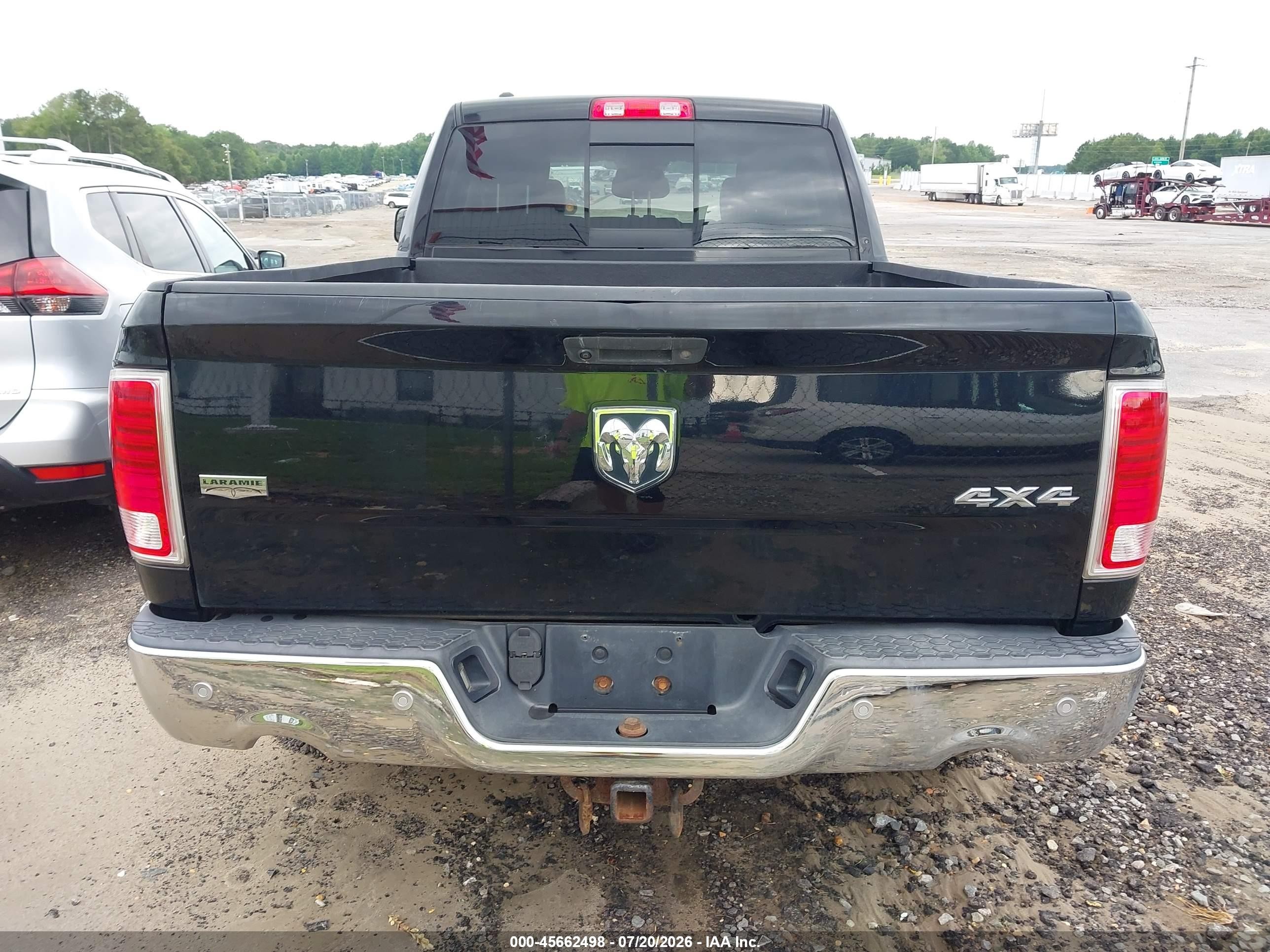 2015 Ram 1500 Laramie Black vin: 1C6RR7JM2FS574112