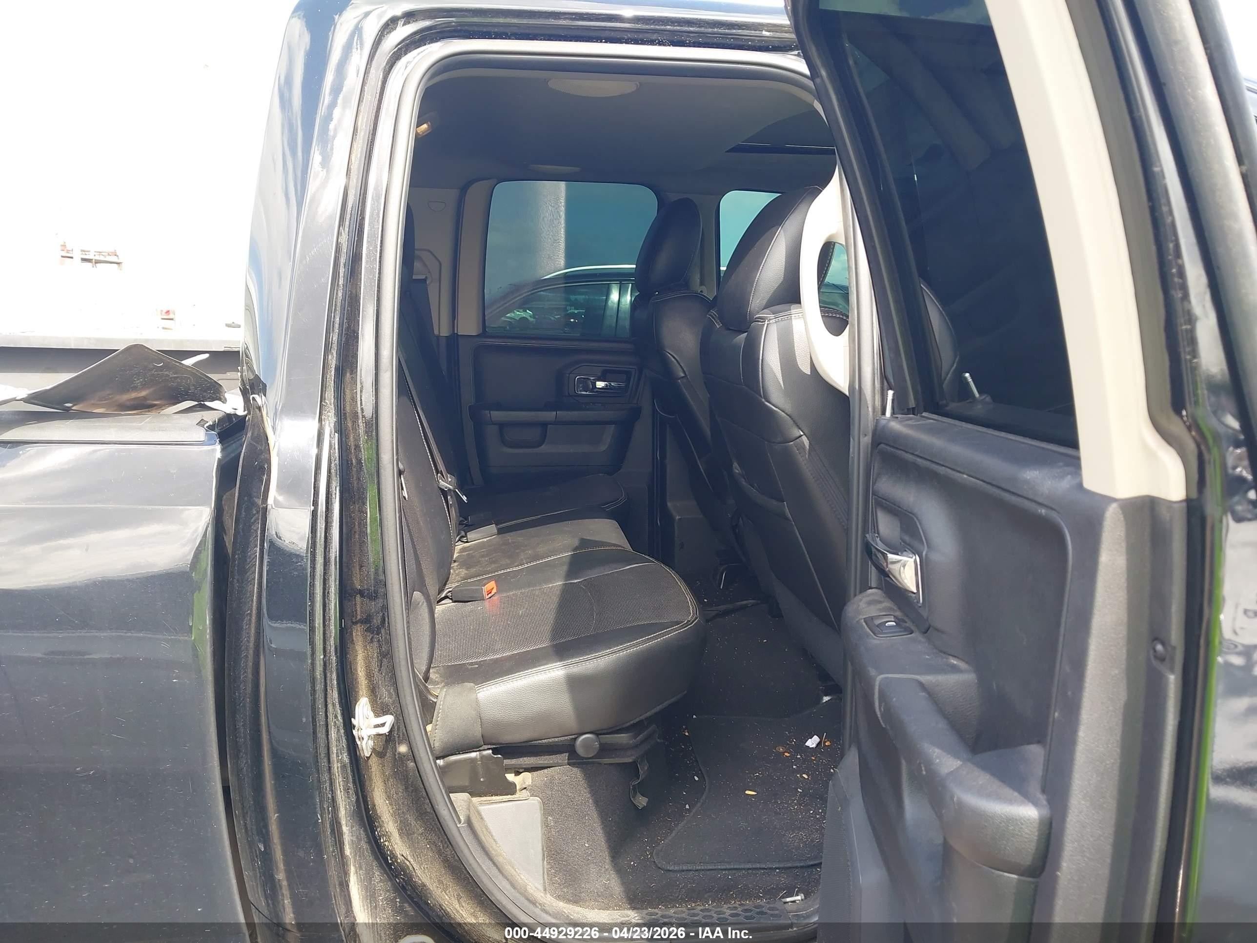 2015 Ram 1500 Laramie Black vin: 1C6RR7JM7FS572498