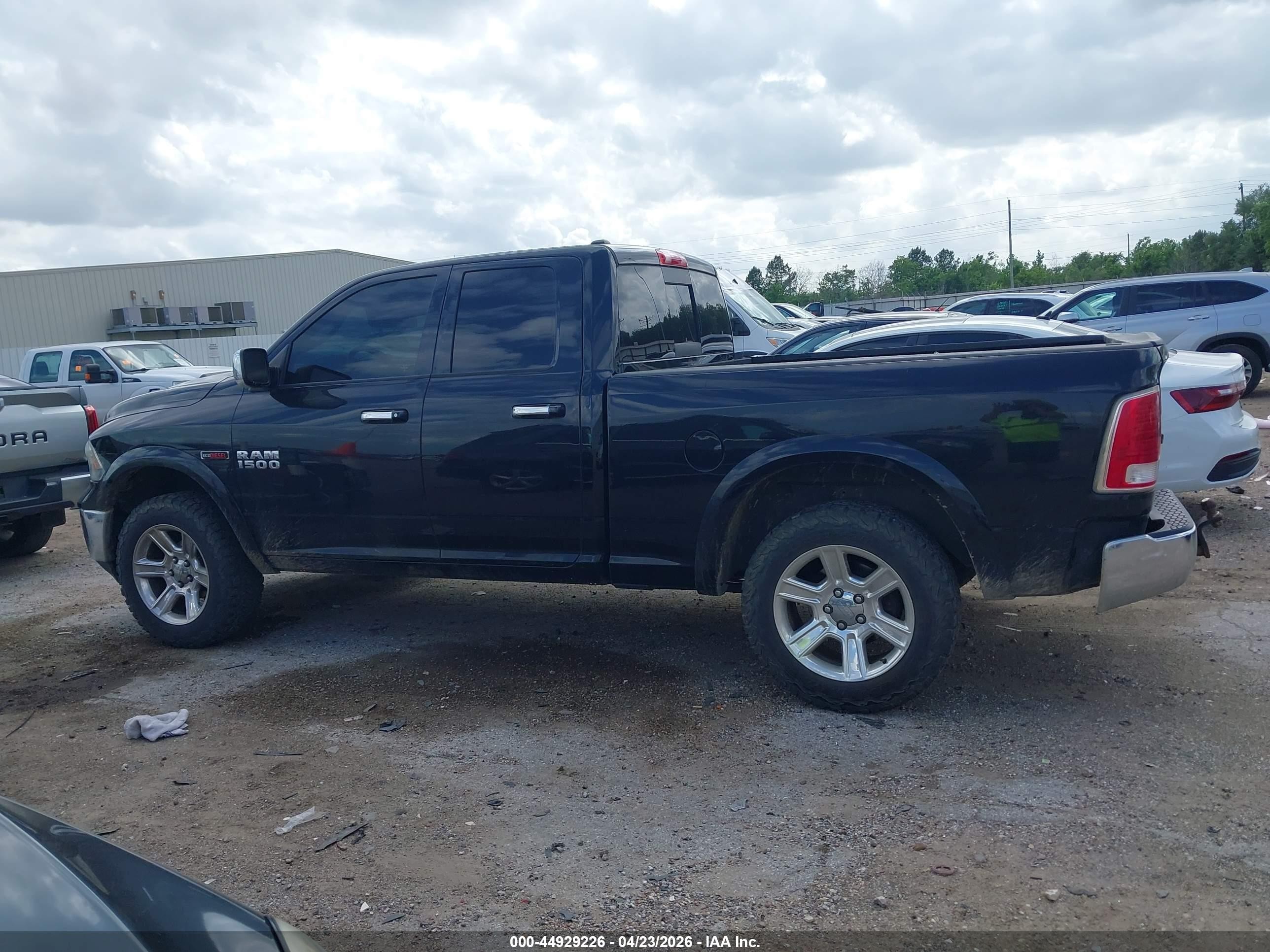 2015 Ram 1500 Laramie Black vin: 1C6RR7JM7FS572498