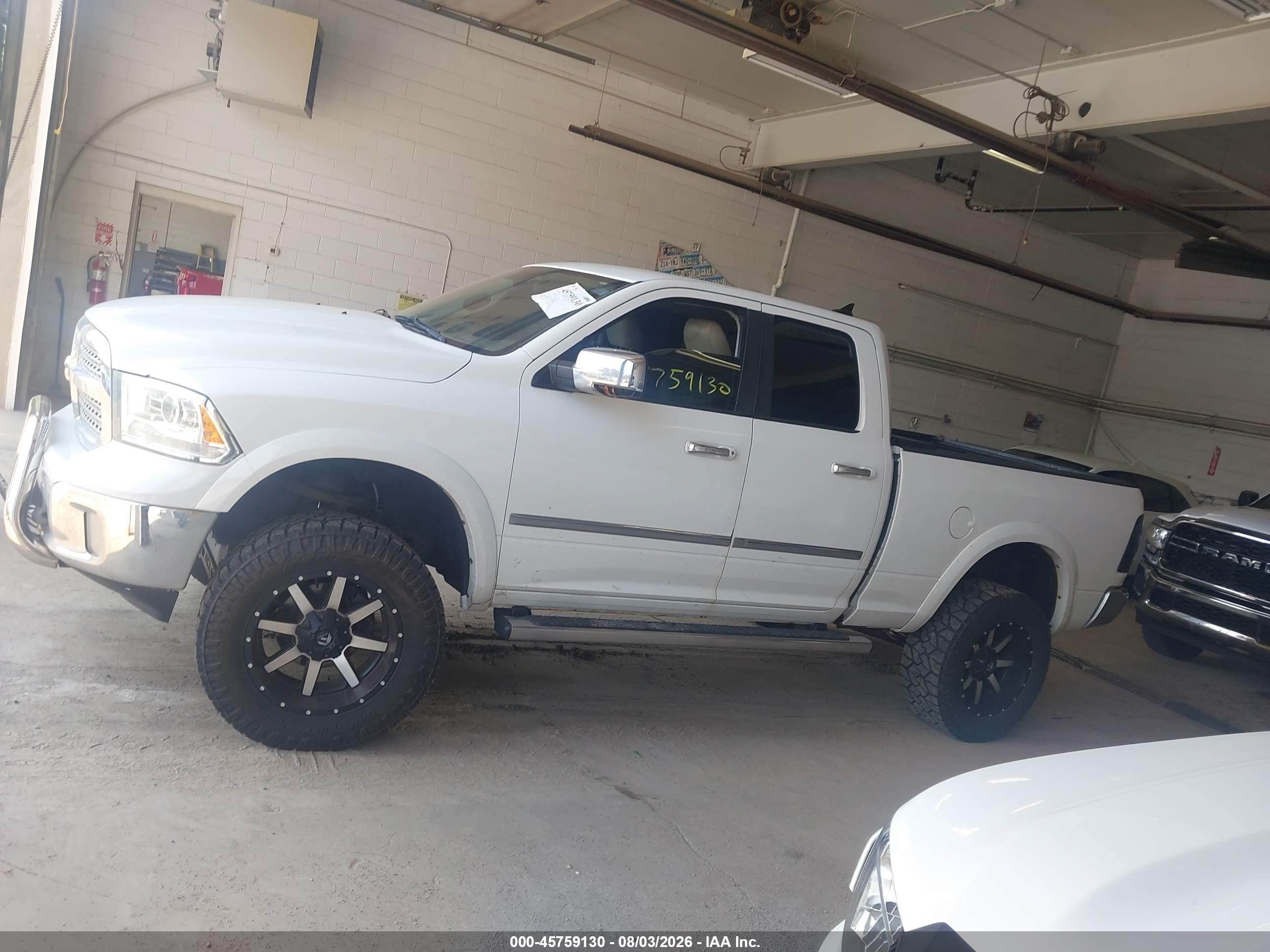 2013 Ram 1500 Laramie White vin: 1C6RR7JT3DS566525