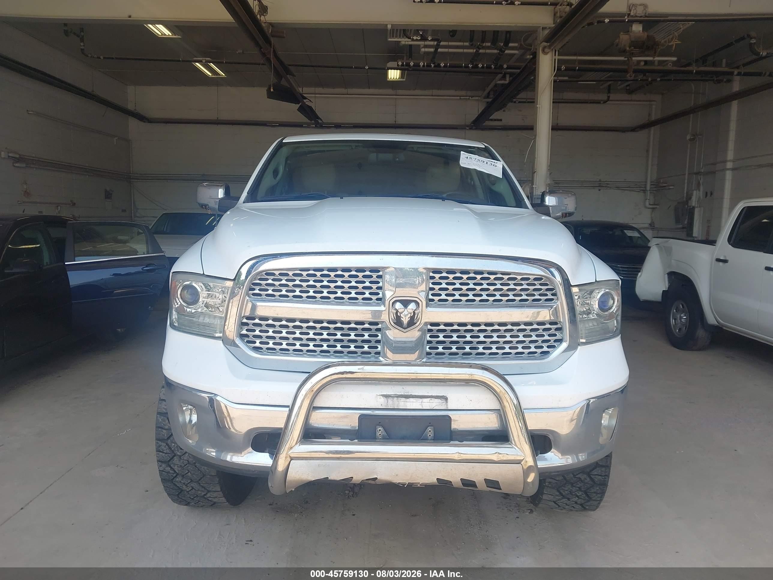 2013 Ram 1500 Laramie White vin: 1C6RR7JT3DS566525