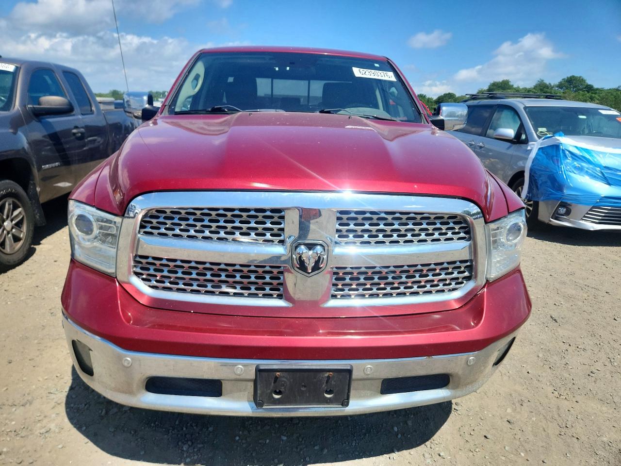 2015 Ram 1500 Laramie Red vin: 1C6RR7JT4FS602855
