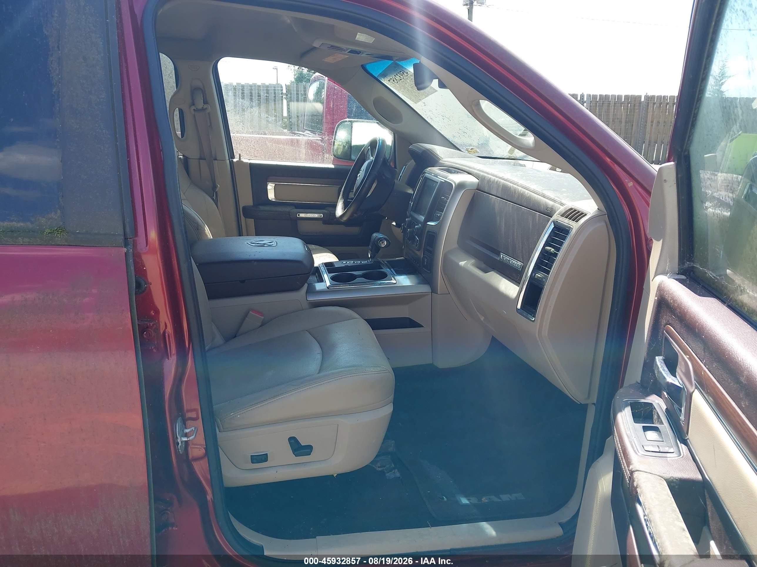 2013 Ram 1500 Laramie Красный vin: 1C6RR7JT5DS531176