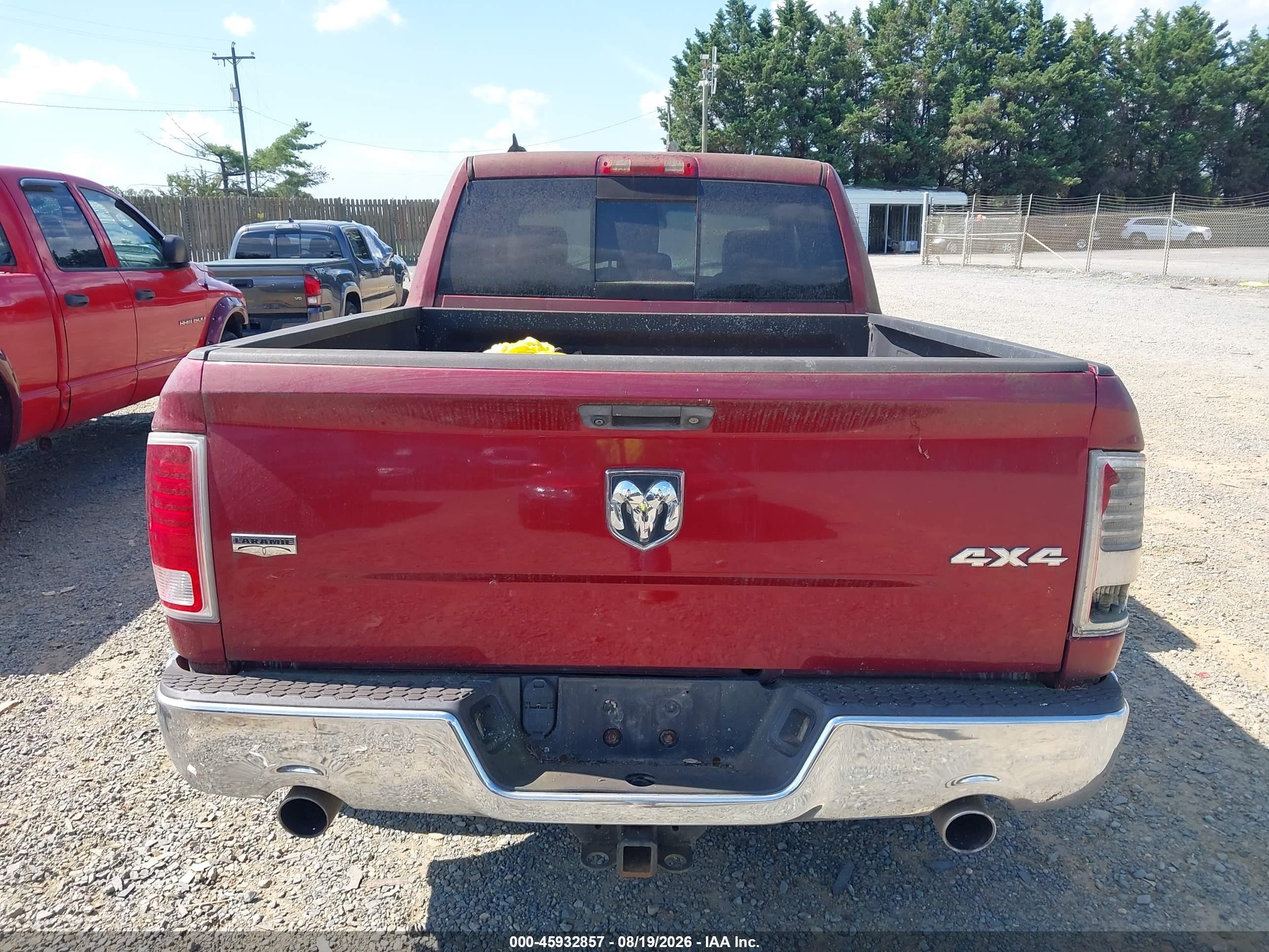 2013 Ram 1500 Laramie Красный vin: 1C6RR7JT5DS531176